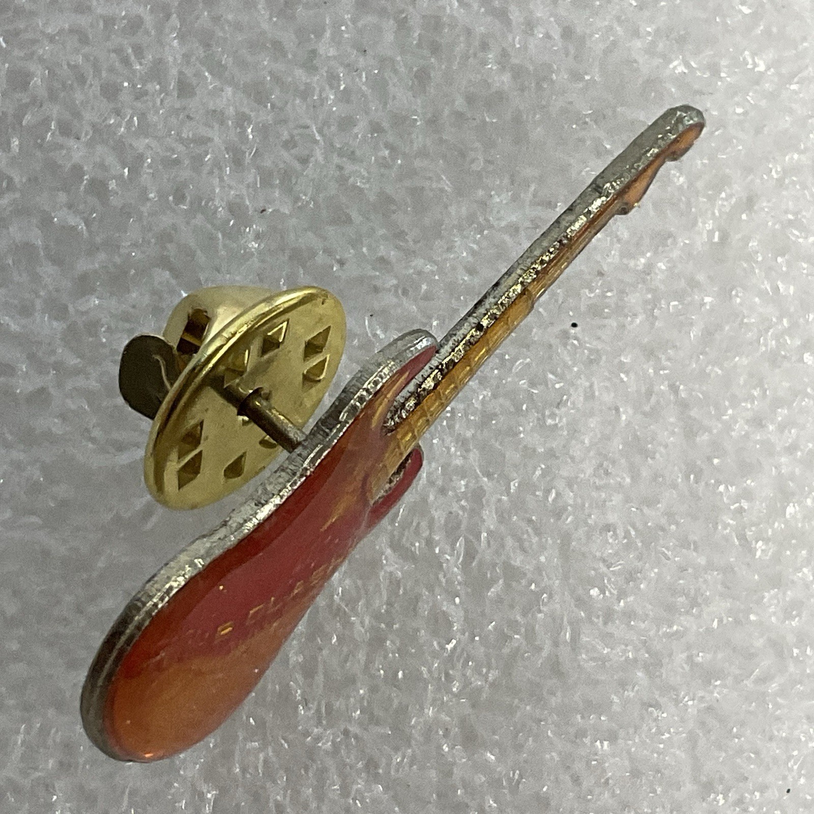 1980’s The Clash English Rock Band 1.5" Red & Gold Metal Vintage Guitar Pin - Image 5