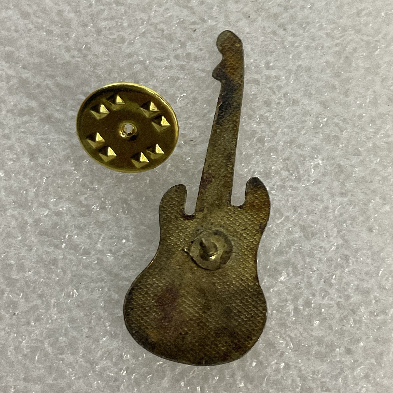 Judas Priest Teal & Gold Guitar Enamel Vintage Metal Pin Pinback GnuCollectibles - Image 6