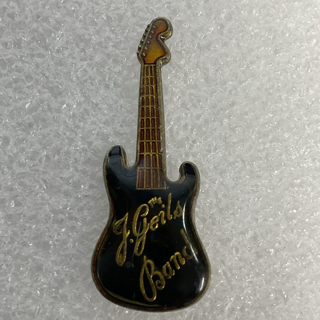 The J Geils Band Vtg Black &Gold Guitar Enamel Metal Pin Pinback GnuCollectibles - Image 1