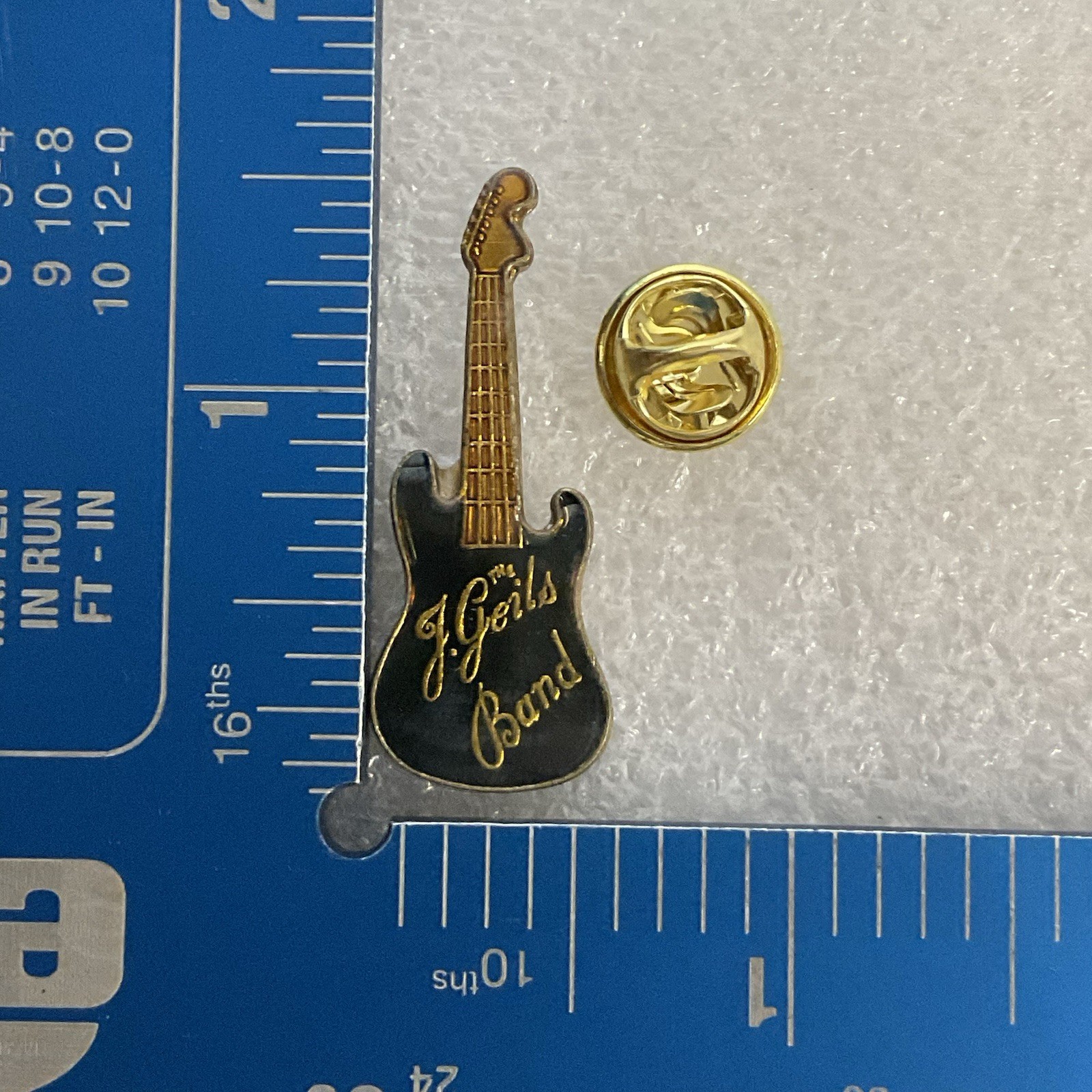 The J Geils Band Black &Gold Guitar Enamel Metal Vtg Pin Pinback GnuCollectibles - Image 7