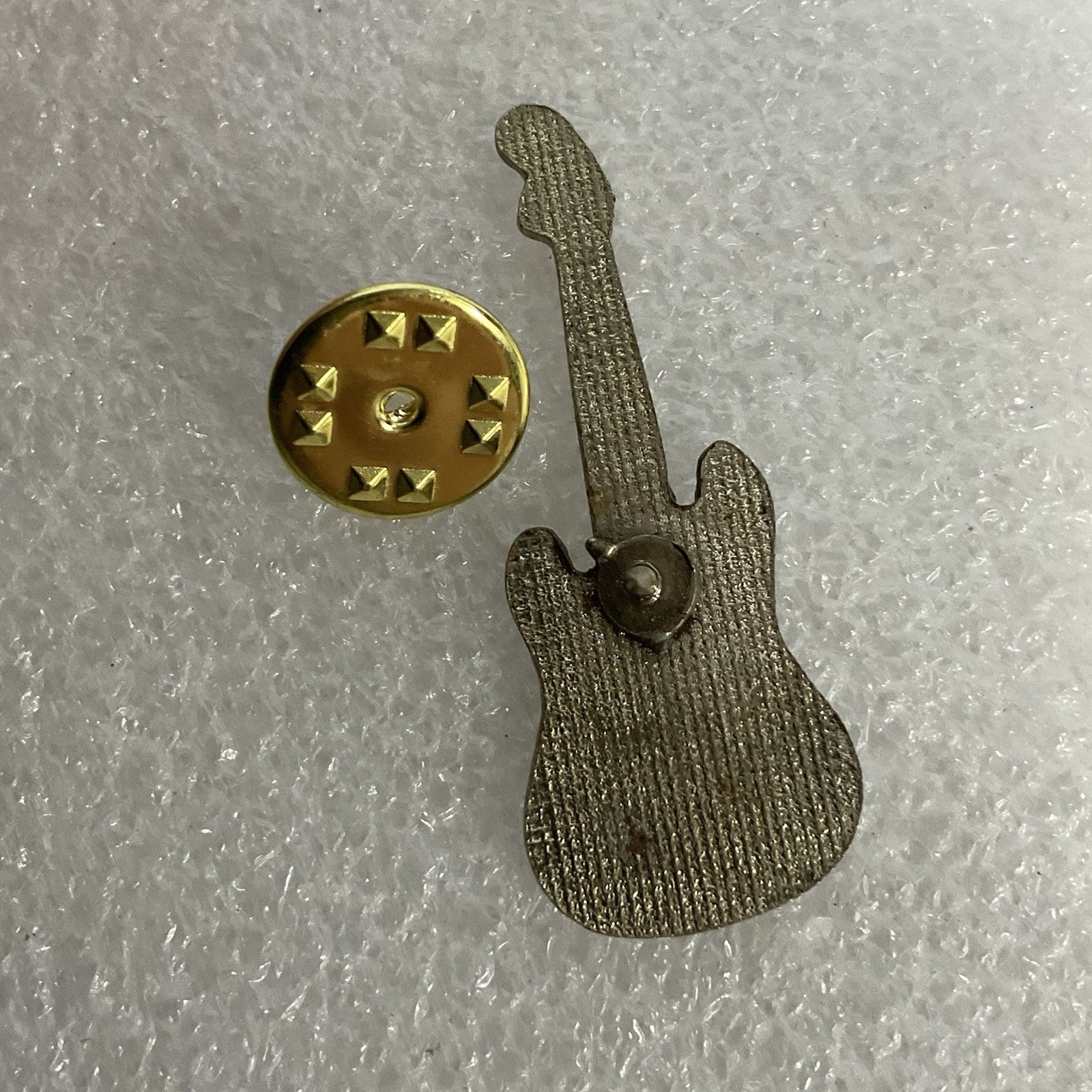 The J Geils Band Black &Gold Vtg Guitar Enamel Metal Pin Pinback GnuCollectibles - Image 8