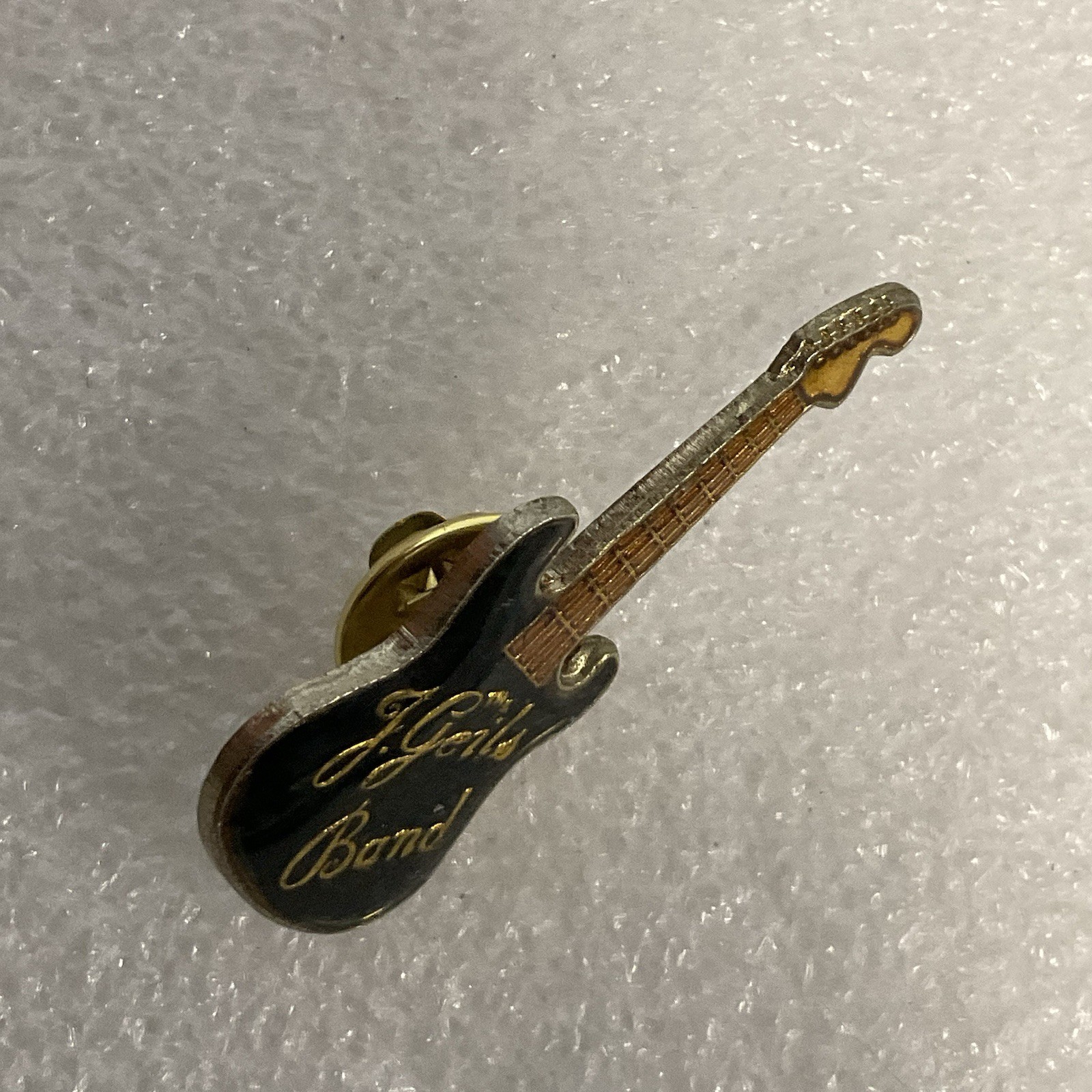 The J Geils Band Black &Gold Guitar Enamel Metal Pin Vtg Pinback GnuCollectibles - Image 3