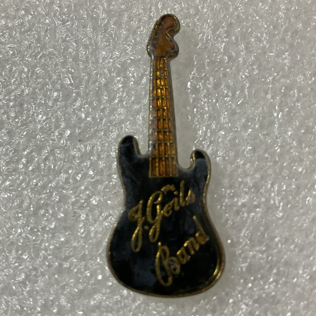 The J Geils Band Black &Gold Guitar Enamel Metal Pin Pinback Vtg GnuCollectibles - Image 1