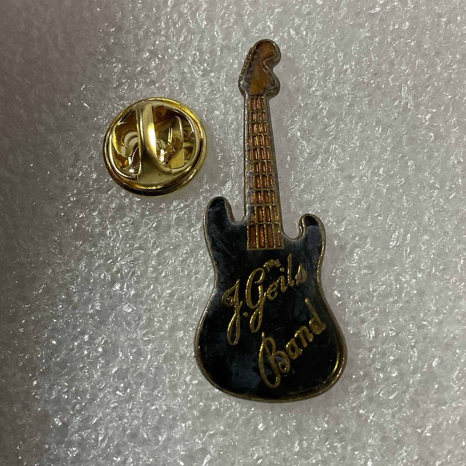 The J Geils Band Black &Gold Guitar Enamel Metal Pin Pinback Vtg GnuCollectibles - Image 3
