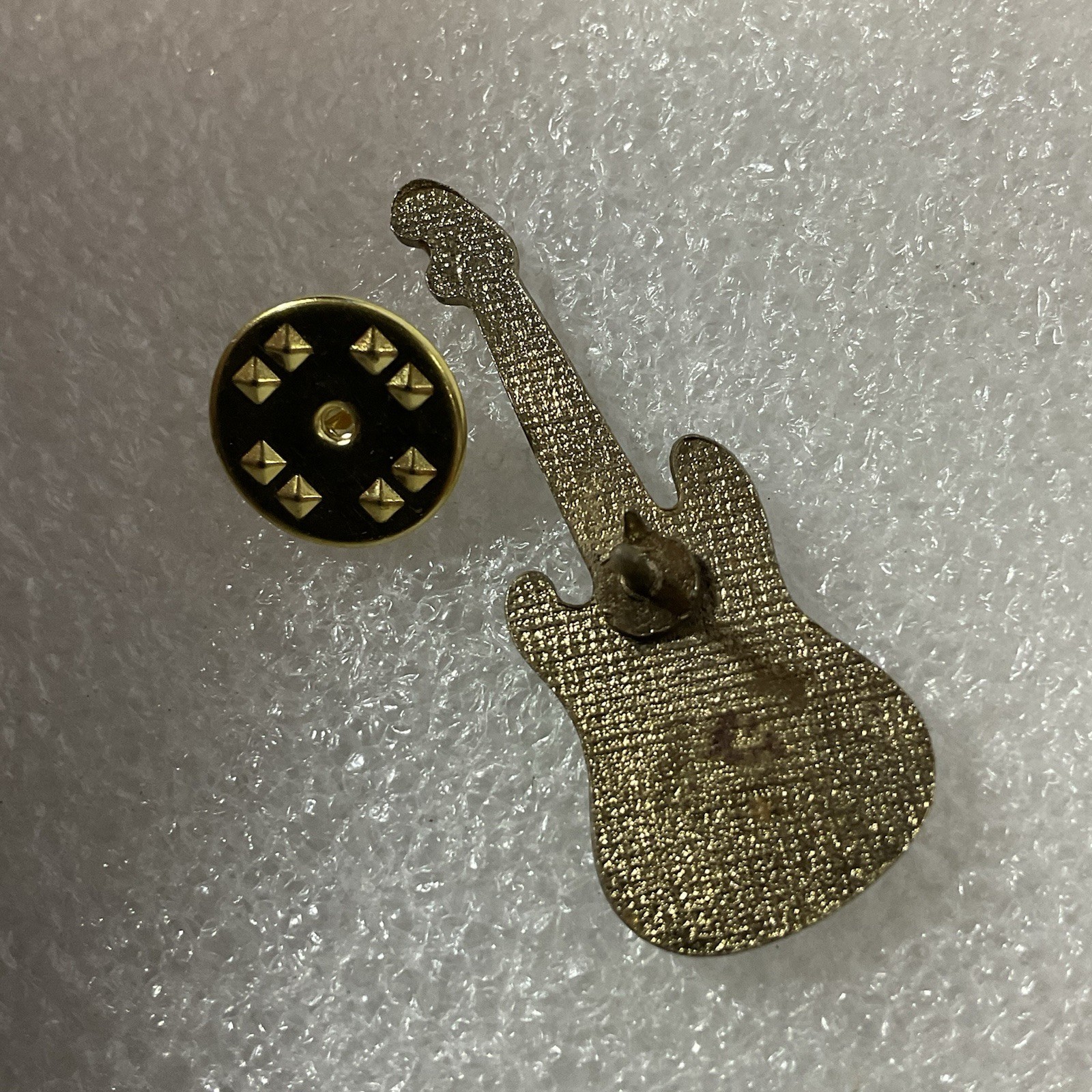 The J Geils Band Black &Gold Guitar Enamel Metal Pin Pinback Vtg GnuCollectibles - Image 8