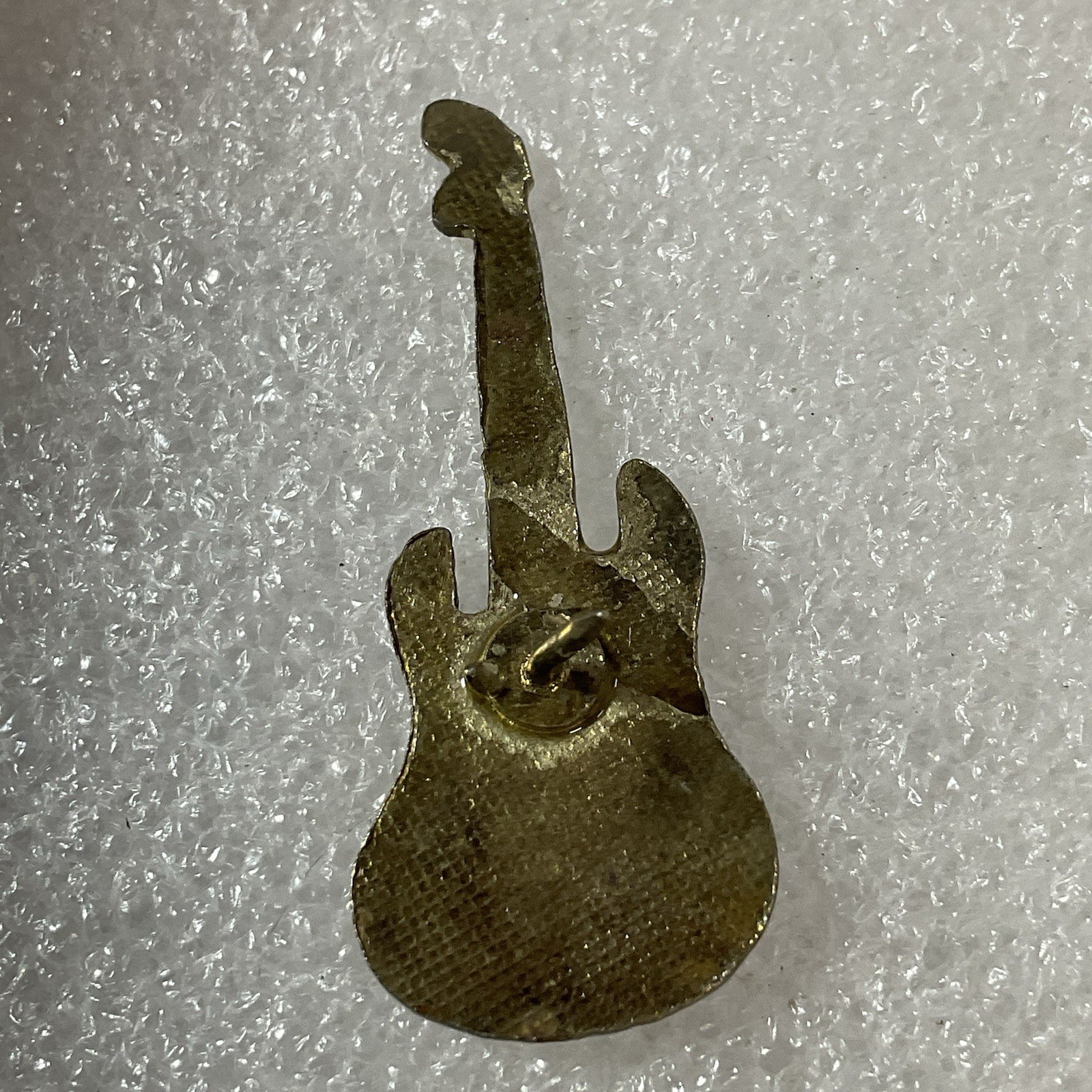 The J Geils BandRed & Gold Guitar Enamel Metal Pin Vtg Pinback GnuCollectibles - Image 2