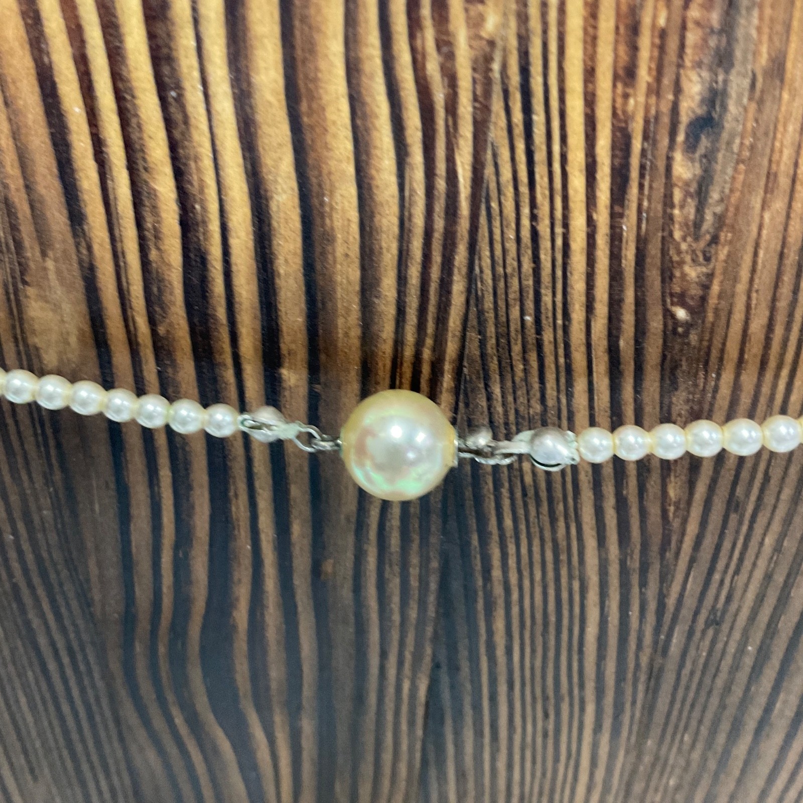 Vintage 17in Faux Pearl Necklace with Silver Tone Clasp 13.49g Classic Elegance - Image 3