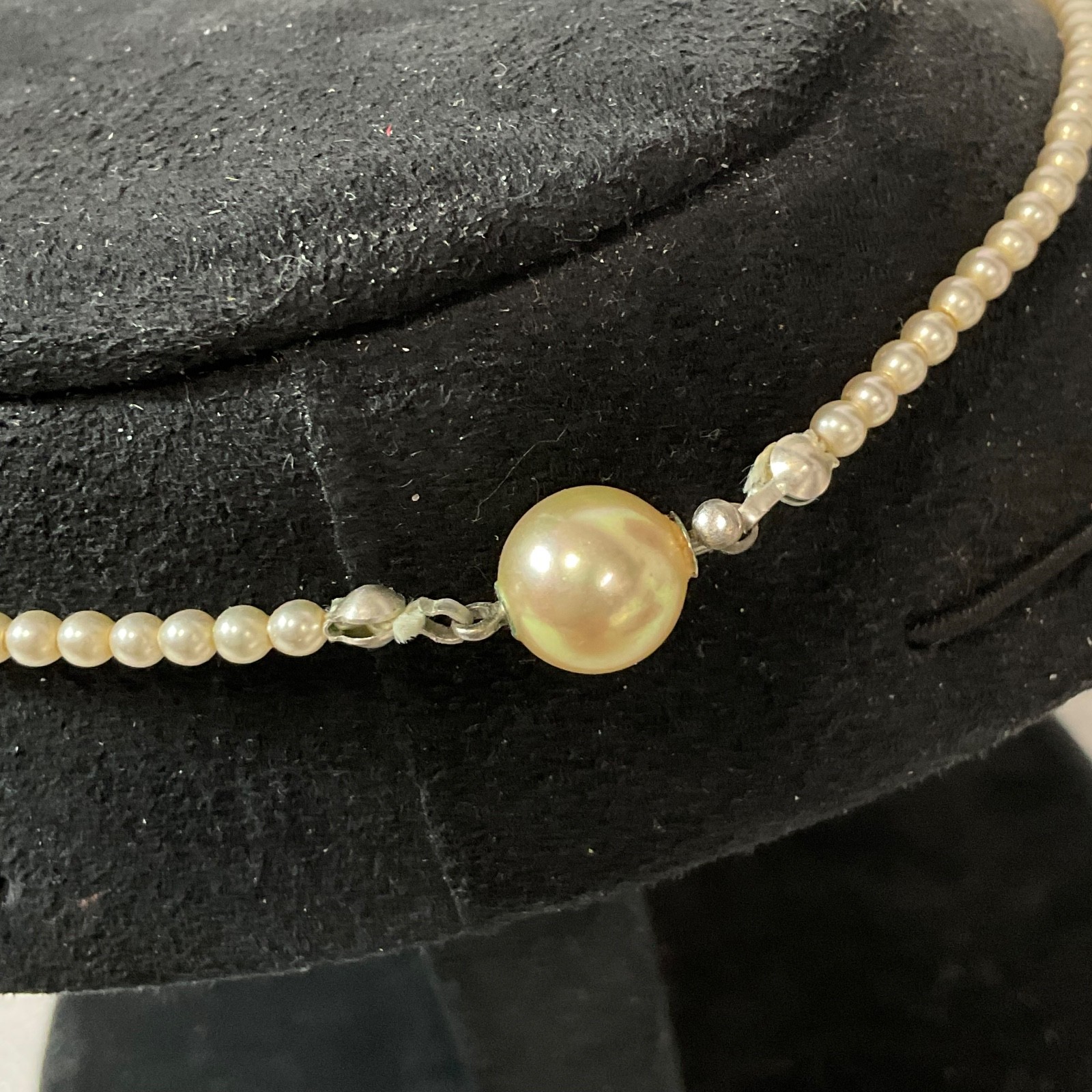 Vintage 17in Faux Pearl Necklace with Silver Tone Clasp 13.49g Classic Elegance - Image 5