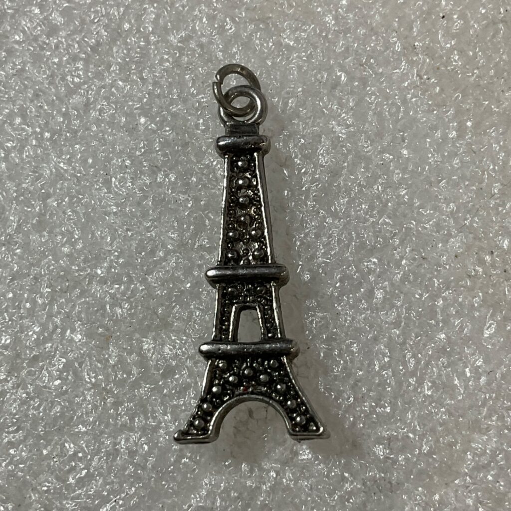 Vintage Eiffel Tower Charm Pendant Silver Tone Paris Souvenir Jewelry 3g - Image 1