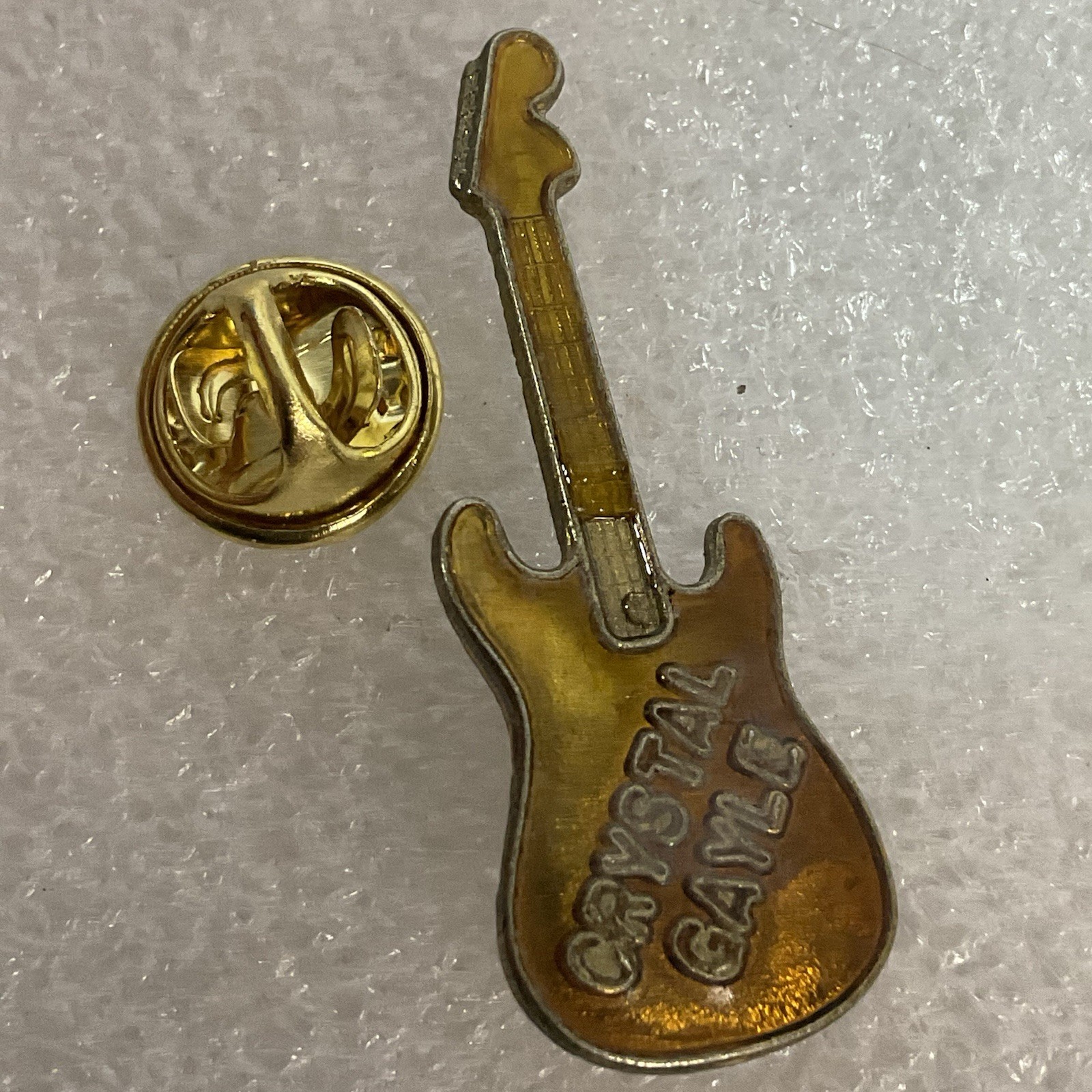 Crystal Gayle Enamel Golden Guitar Metal Vintage Pin Pinback GnuCollectibles - Image 7