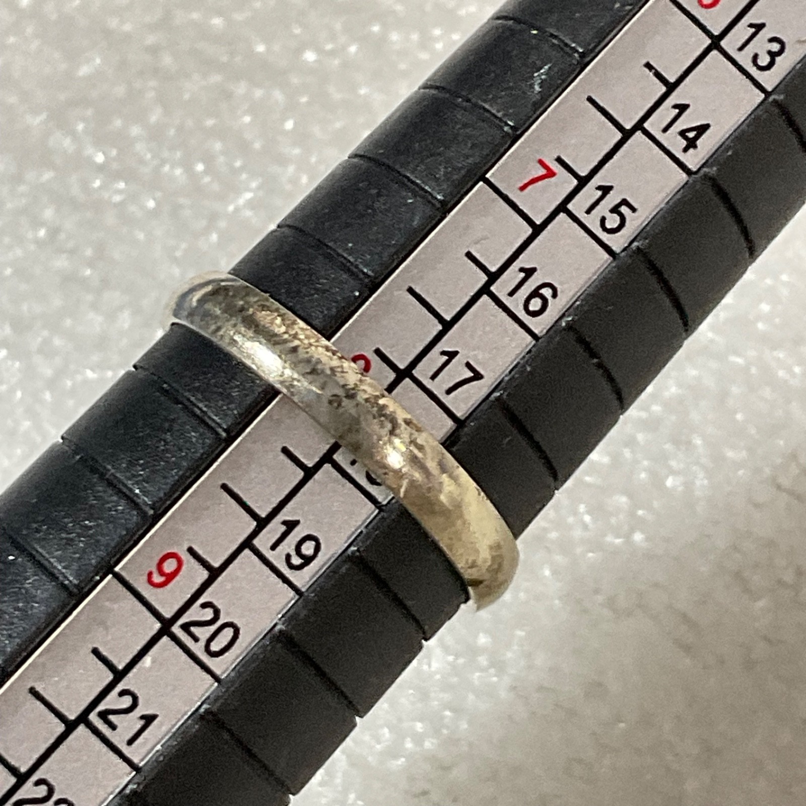 VTG Silver Tone Ring Clear Faceted Glass Stone Solitaire Size 8 Costume Jewelry - Image 8
