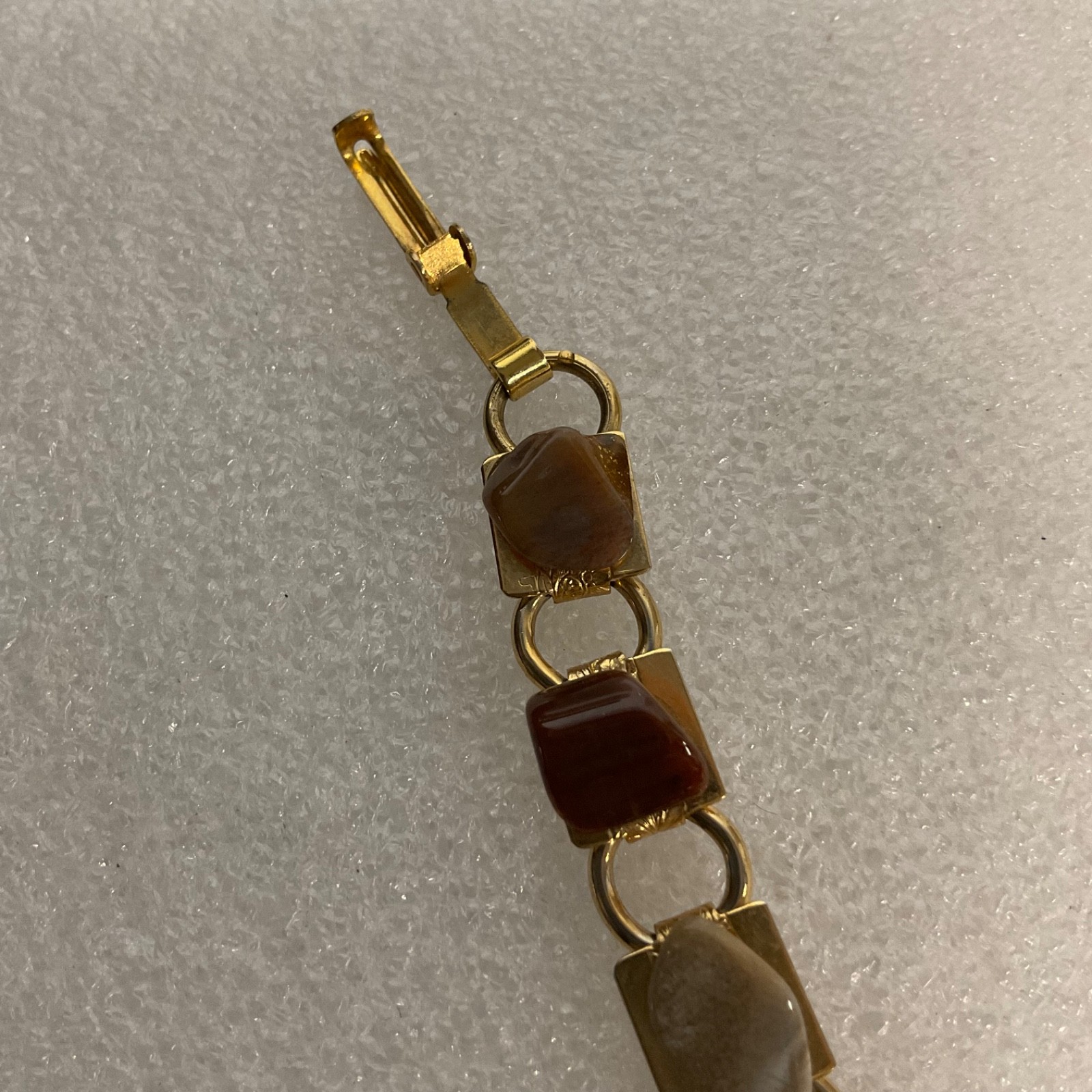 Vintage Gold Tone Bracelet 7" with Polished Agate Gemstone Links 15g Retro Jewel - Image 2