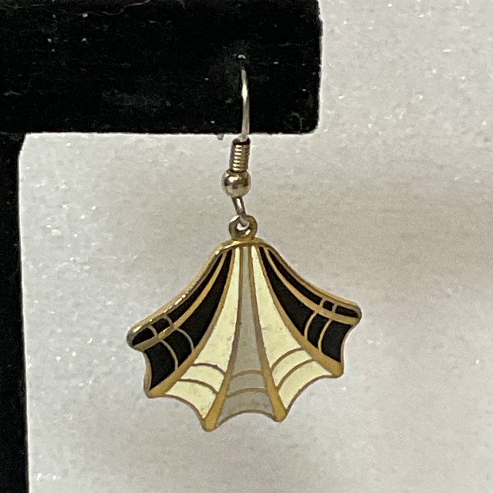 Vintage Web Gold Tone Cloisonné Earrings Black White Enamel Fan Shape Dangle - Image 2