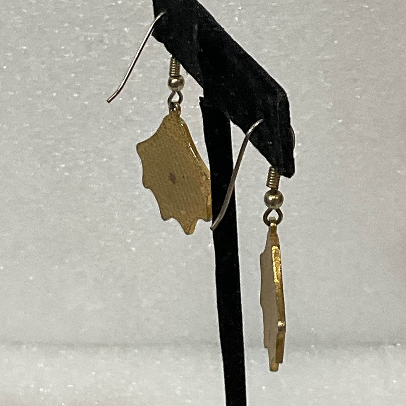 Vintage Web Gold Tone Cloisonné Earrings Black White Enamel Fan Shape Dangle - Image 5
