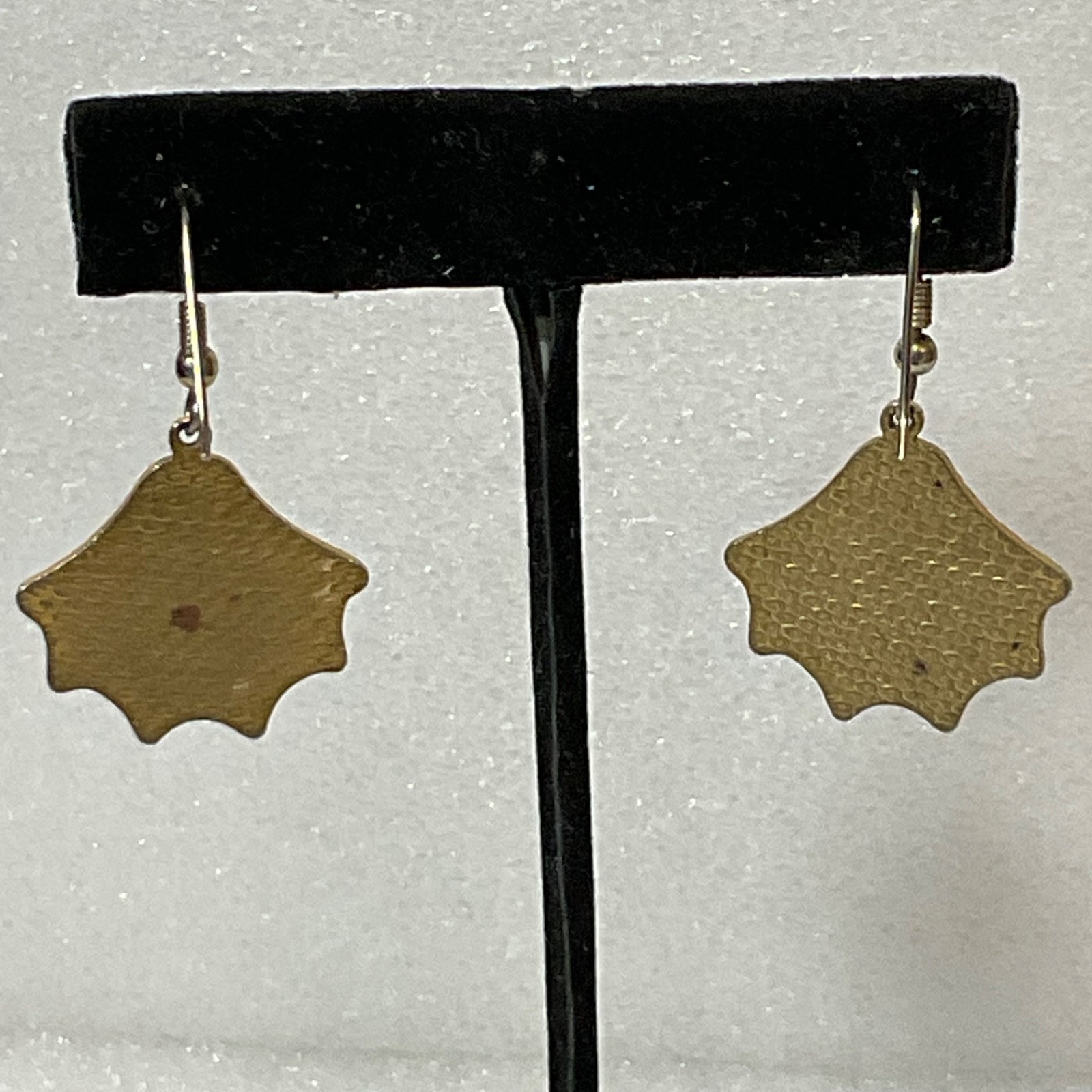 Vintage Web Gold Tone Cloisonné Earrings Black White Enamel Fan Shape Dangle - Image 4