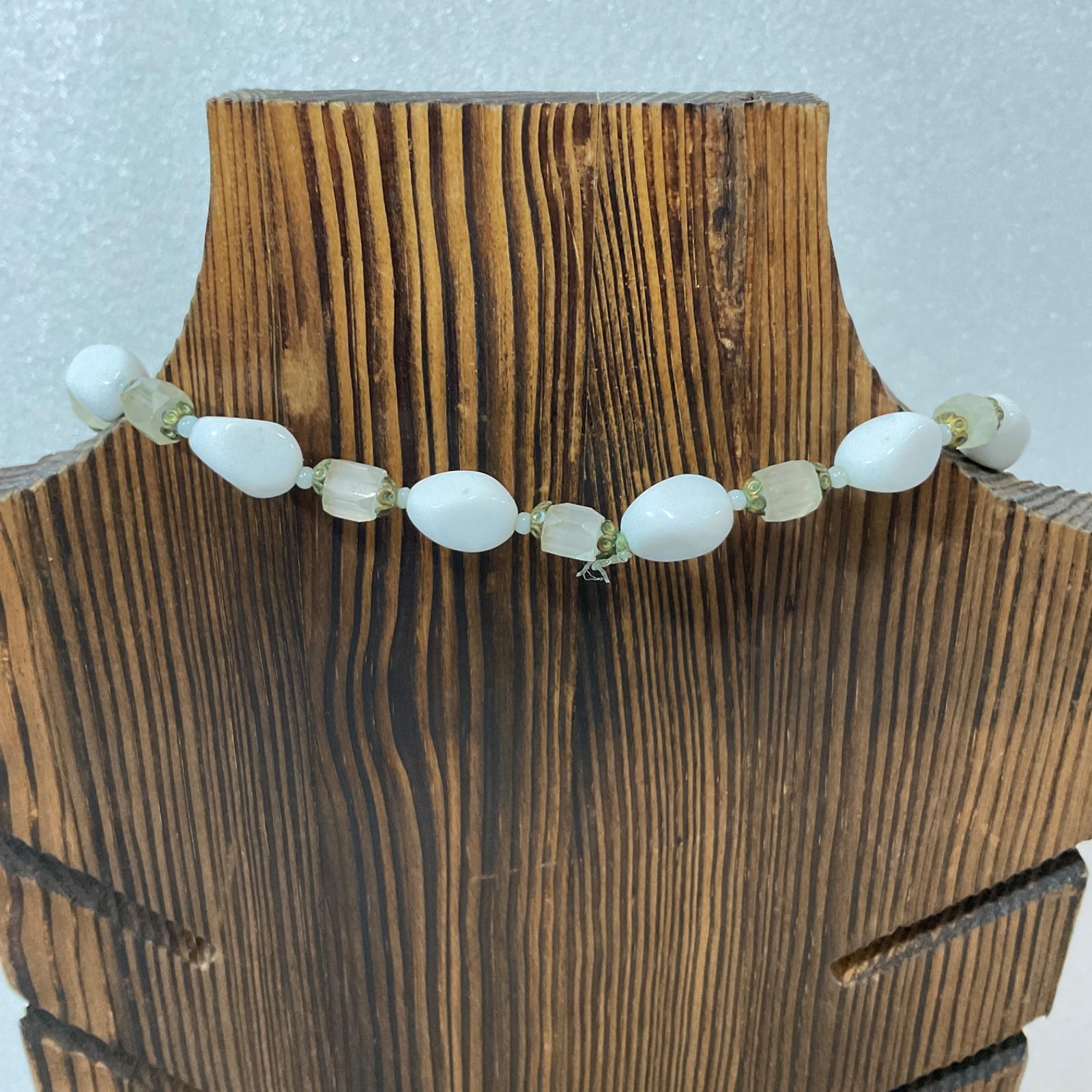 Vintage 26" White Glass Bead Necklace Faceted Lucite & Brass Spacers Handmade - Image 2