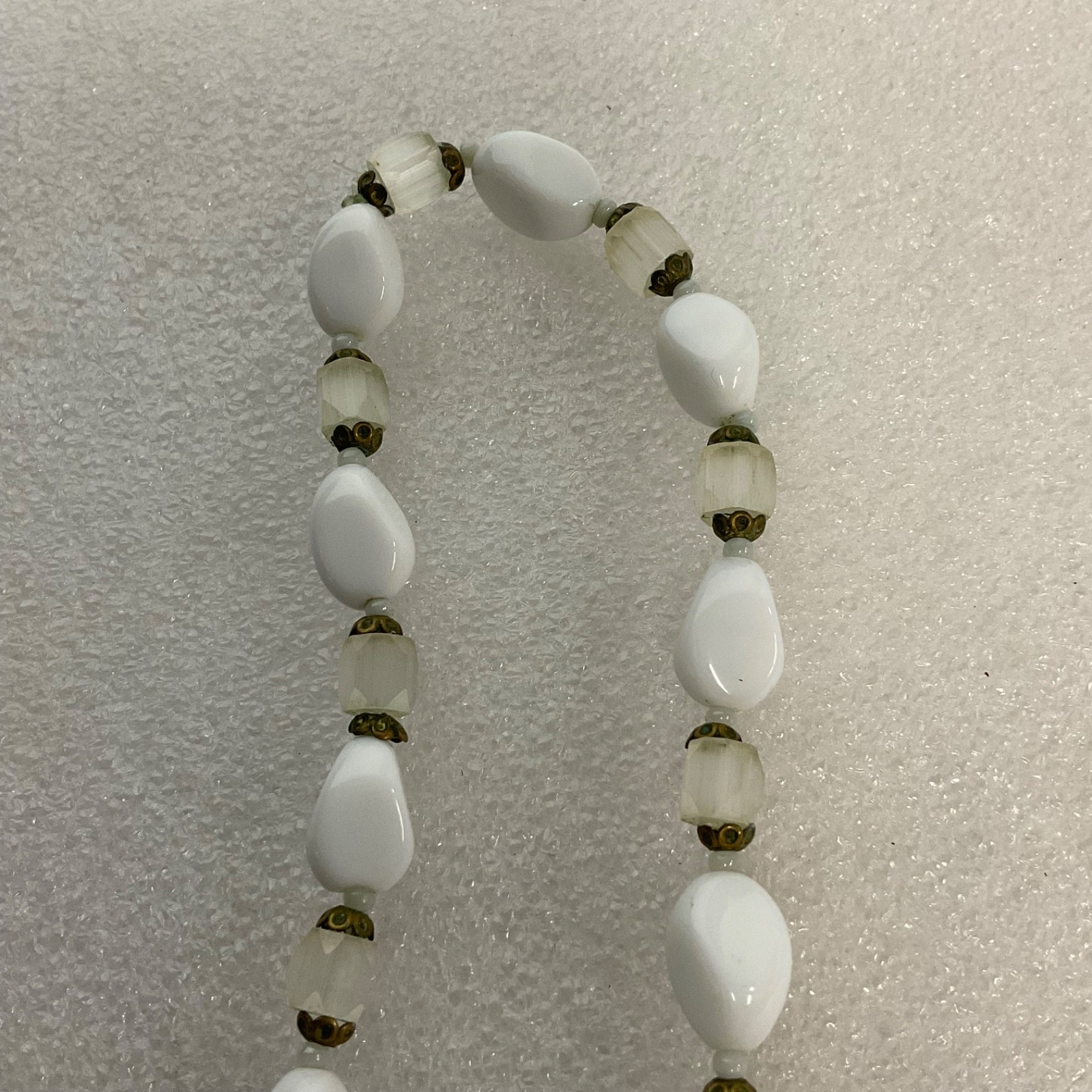 Vintage 26" White Glass Bead Necklace Faceted Lucite & Brass Spacers Handmade - Image 8