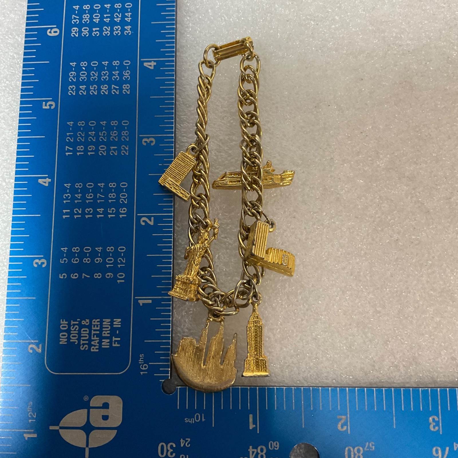 Vintage NYC Gold Tone Charm Bracelet Statue Liberty Empire State Building 7" - Image 17
