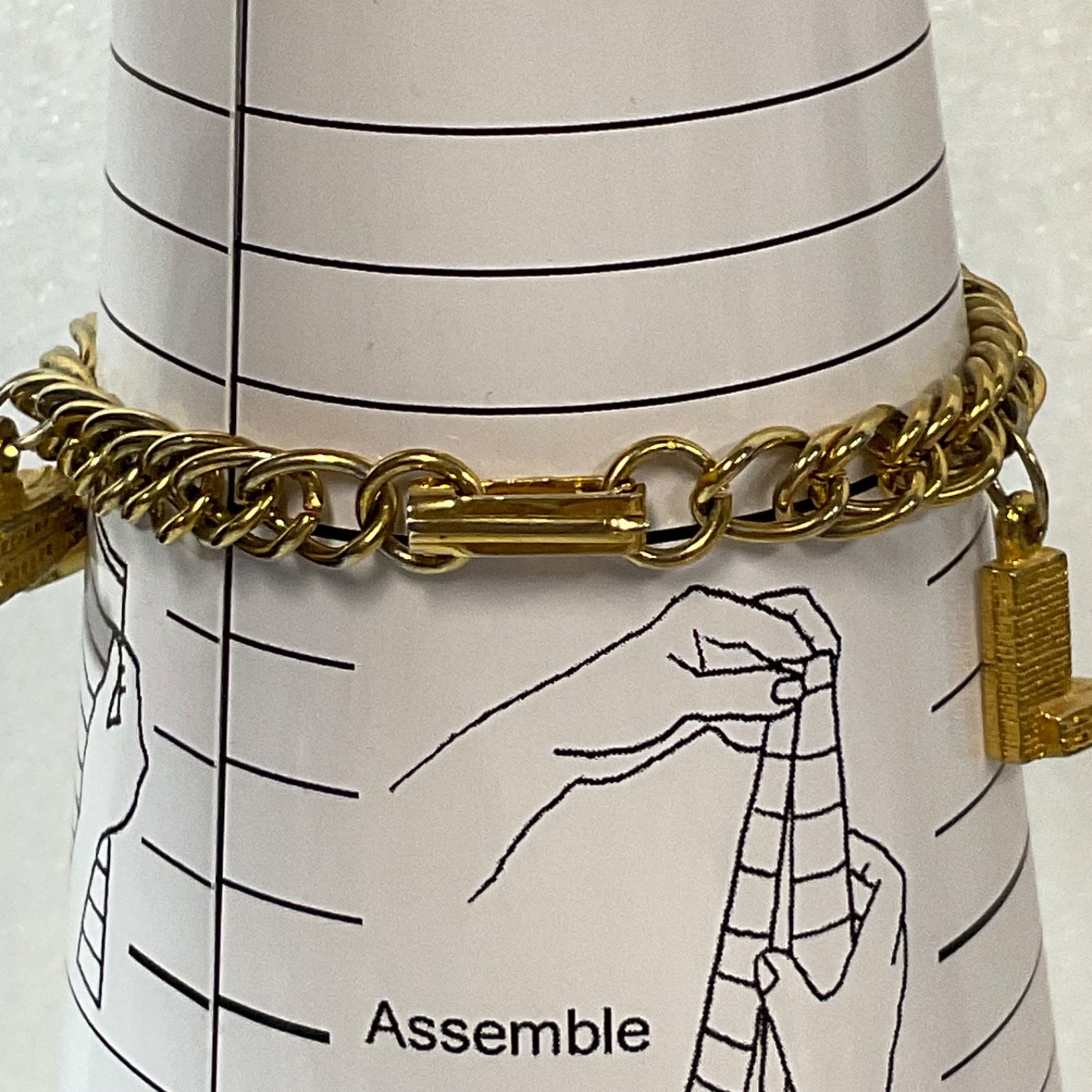 Vintage NYC Gold Tone Charm Bracelet Statue Liberty Empire State Building 7" - Image 15