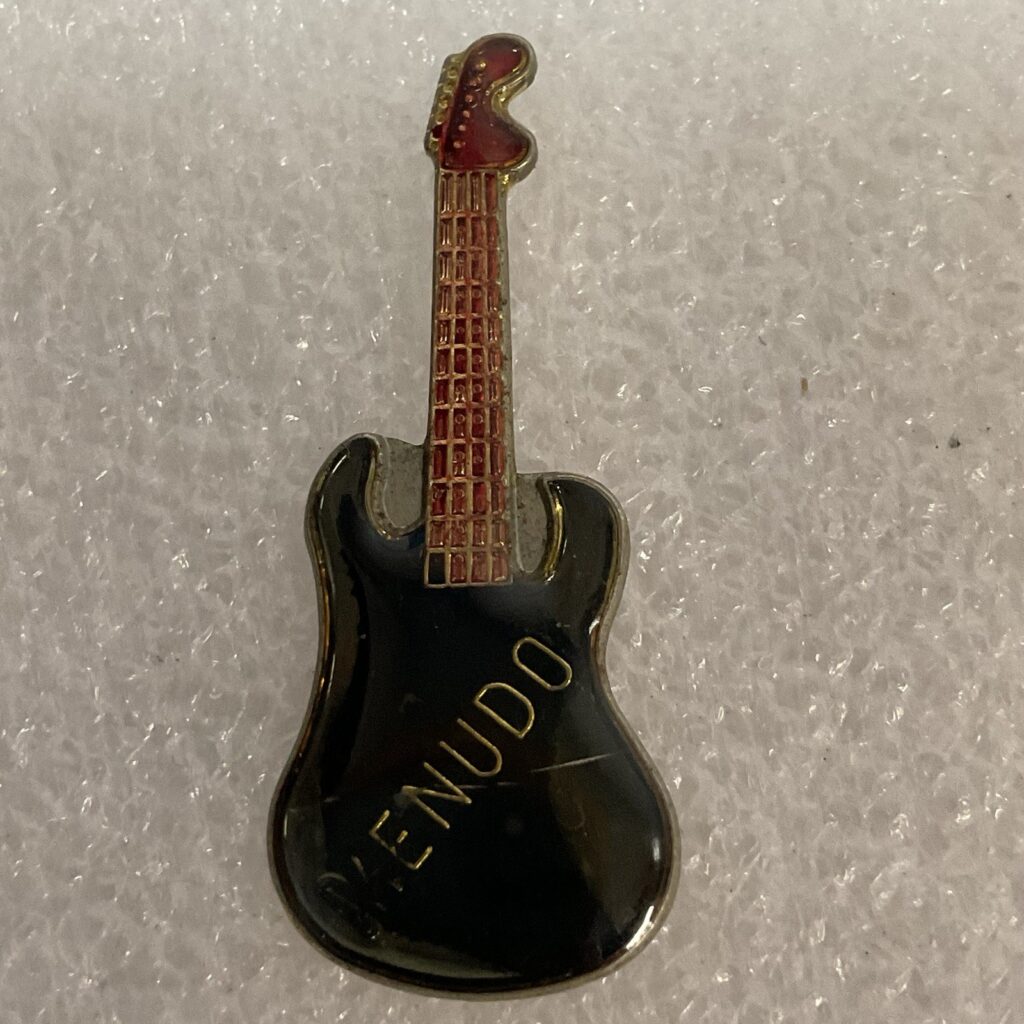 Menudo Black & Red Enamel Vintage Metal 1.5” Pin Pinback GnuCollectibles - Image 1