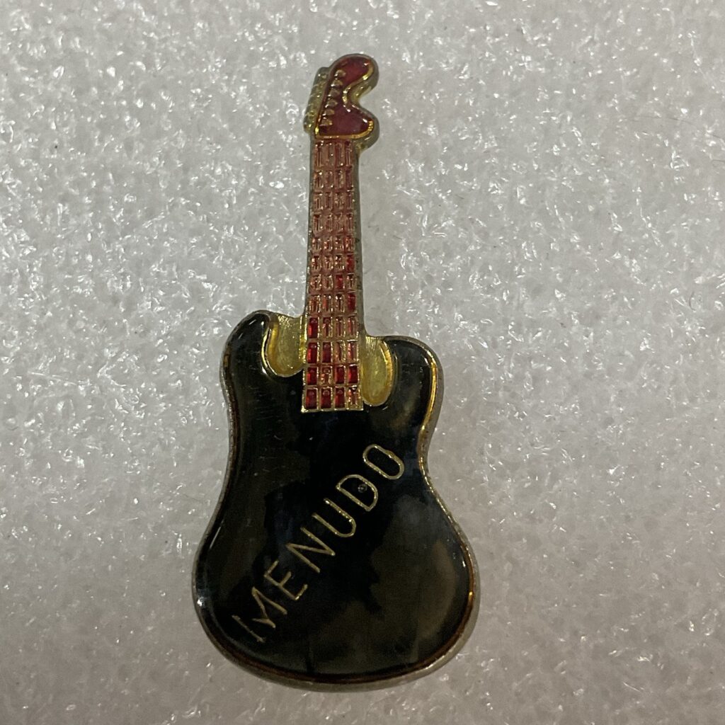 Menudo Black & Red Enamel Metal Vintage 1.5” Pin Pinback GnuCollectibles - Image 1
