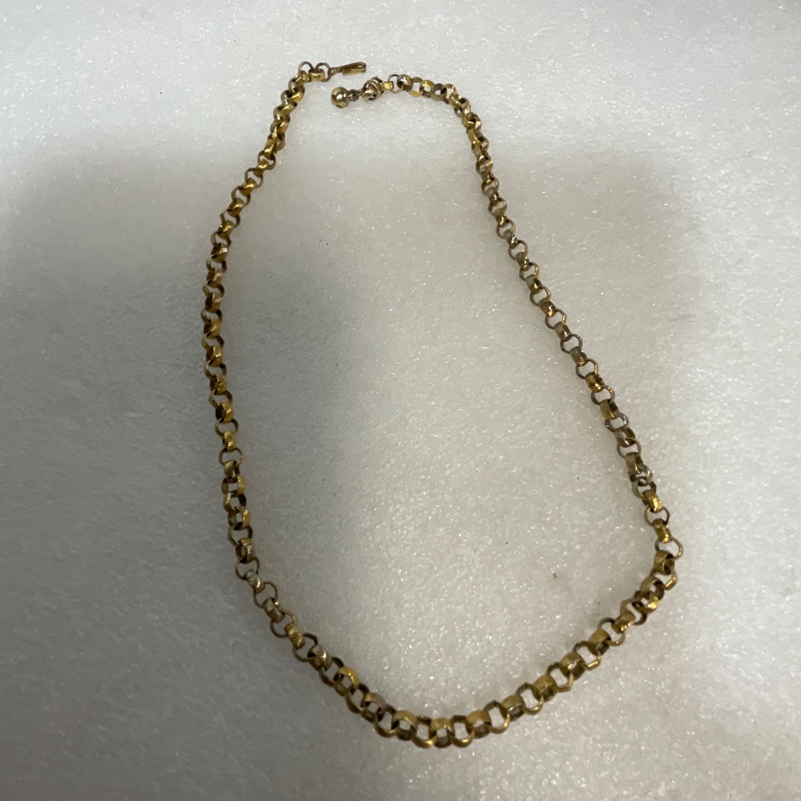 Vintage Gold Tone Chain Necklace 21 Inch Textured Links Retro Jewelry - Image 10