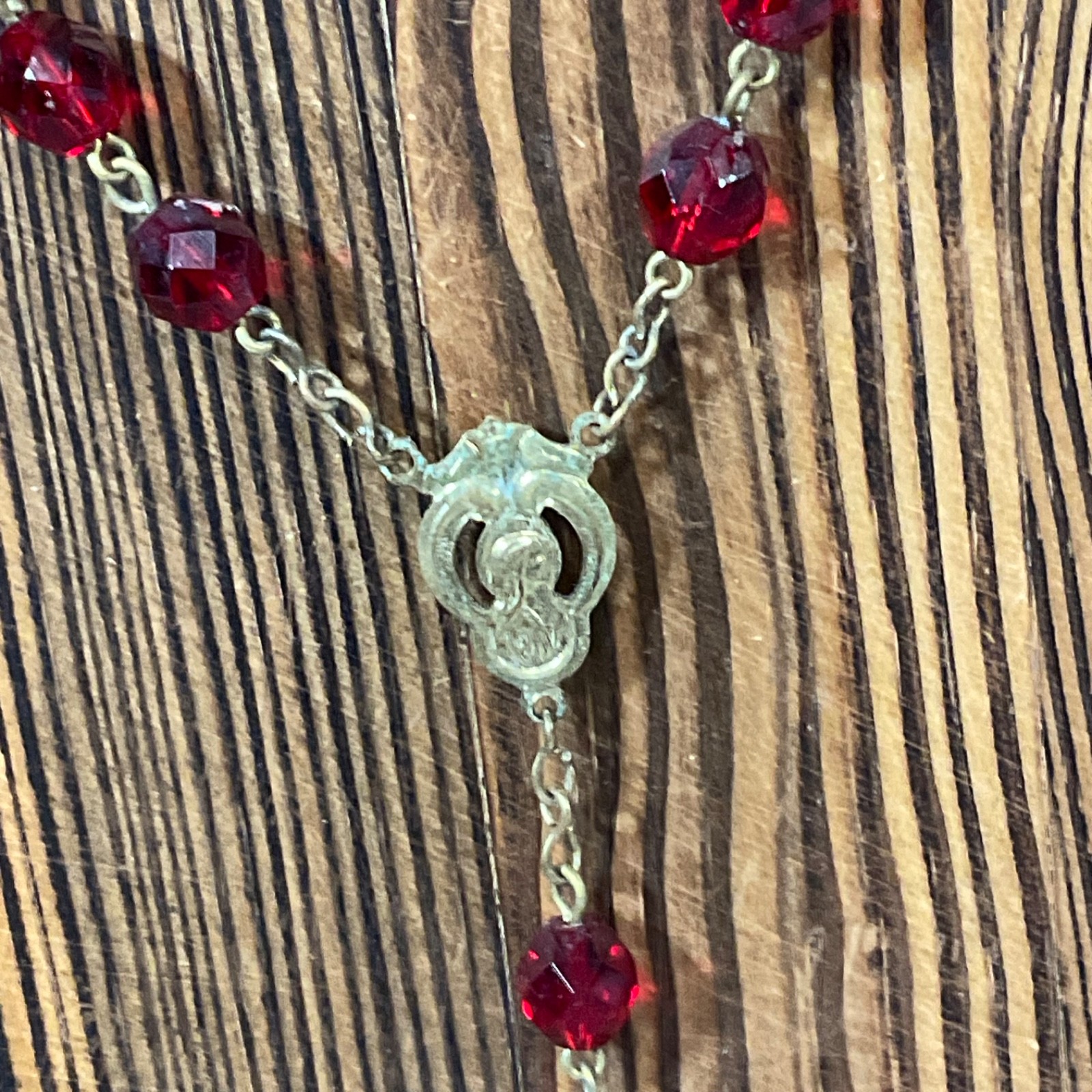 VTG Catholic Rosary Red Faceted Glass Beads Gold Tone Crucifix Cross Necklace - Image 5