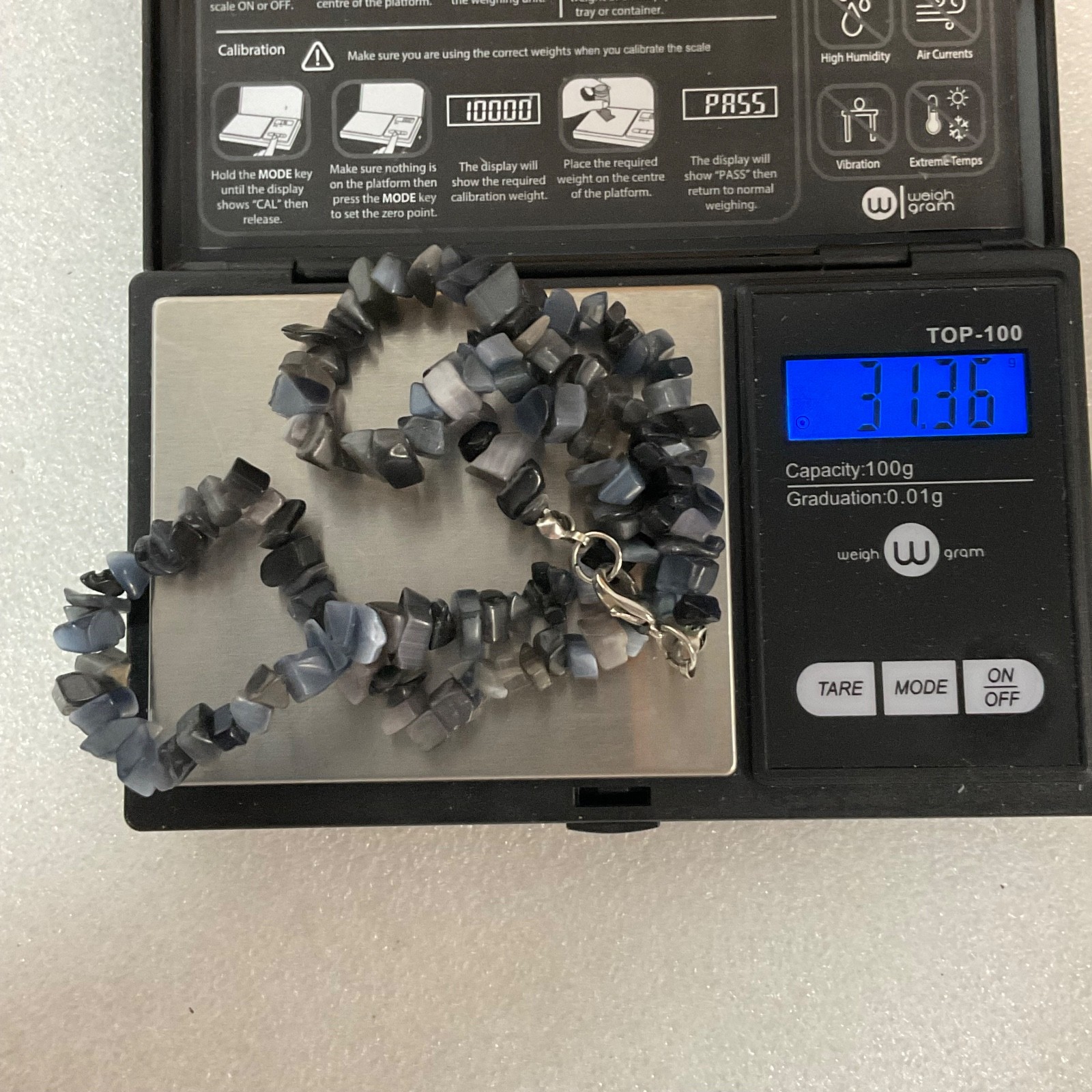 16in Black & Gray Agate Chip Bead Necklace 31.36g Polished Gemstone Jewelry - Image 6