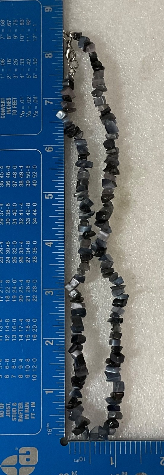 16in Black & Gray Agate Chip Bead Necklace 31.36g Polished Gemstone Jewelry - Image 7