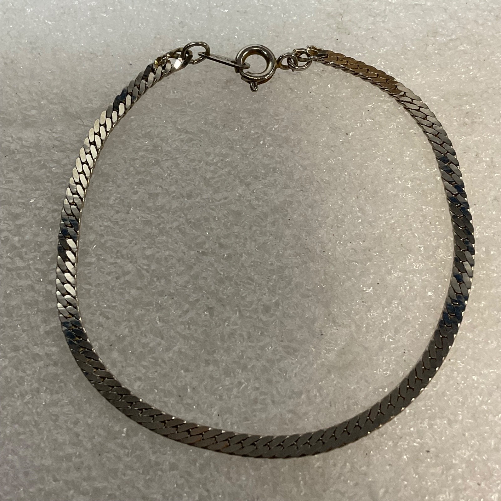 Vintage 7" Silver Tone Herringbone Bracelet Flat Chain Korea Marked 2.7g - Image 1