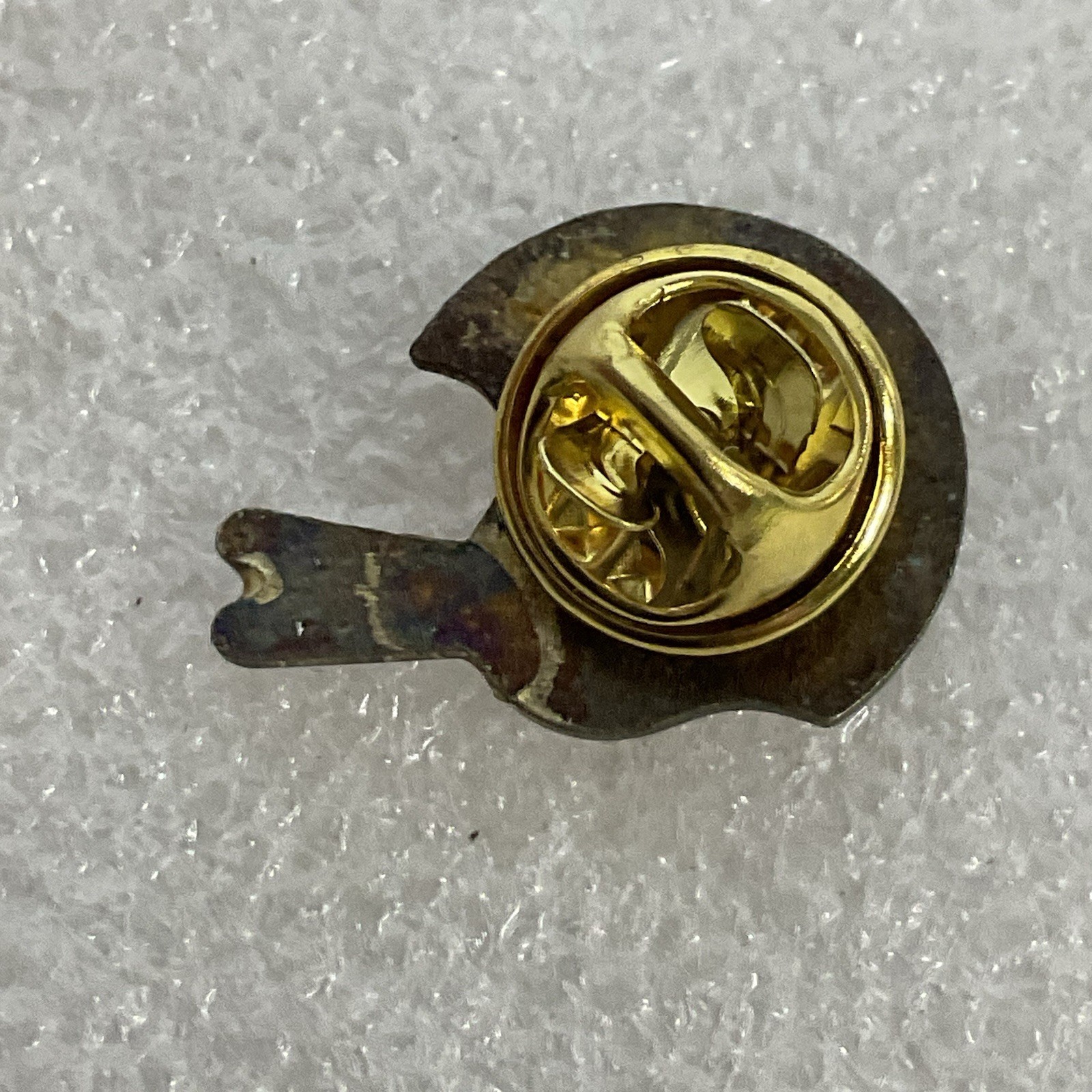VTG Chicago Bears NFL Football Helmet Pin Gold Red Enamel Lapel Collectible - Image 6