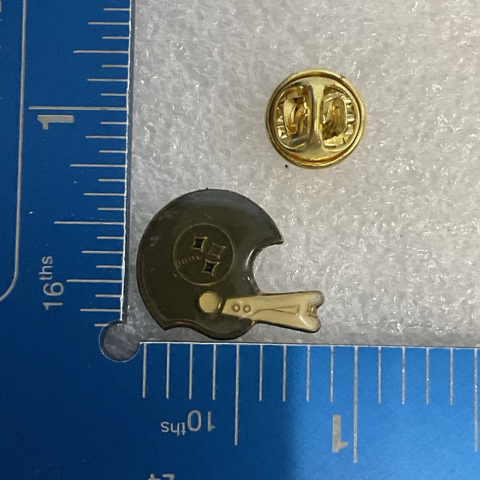 Vintage Pittsburgh Steelers NFL Football Helmet Lapel Pin - Black & Gold - Image 5