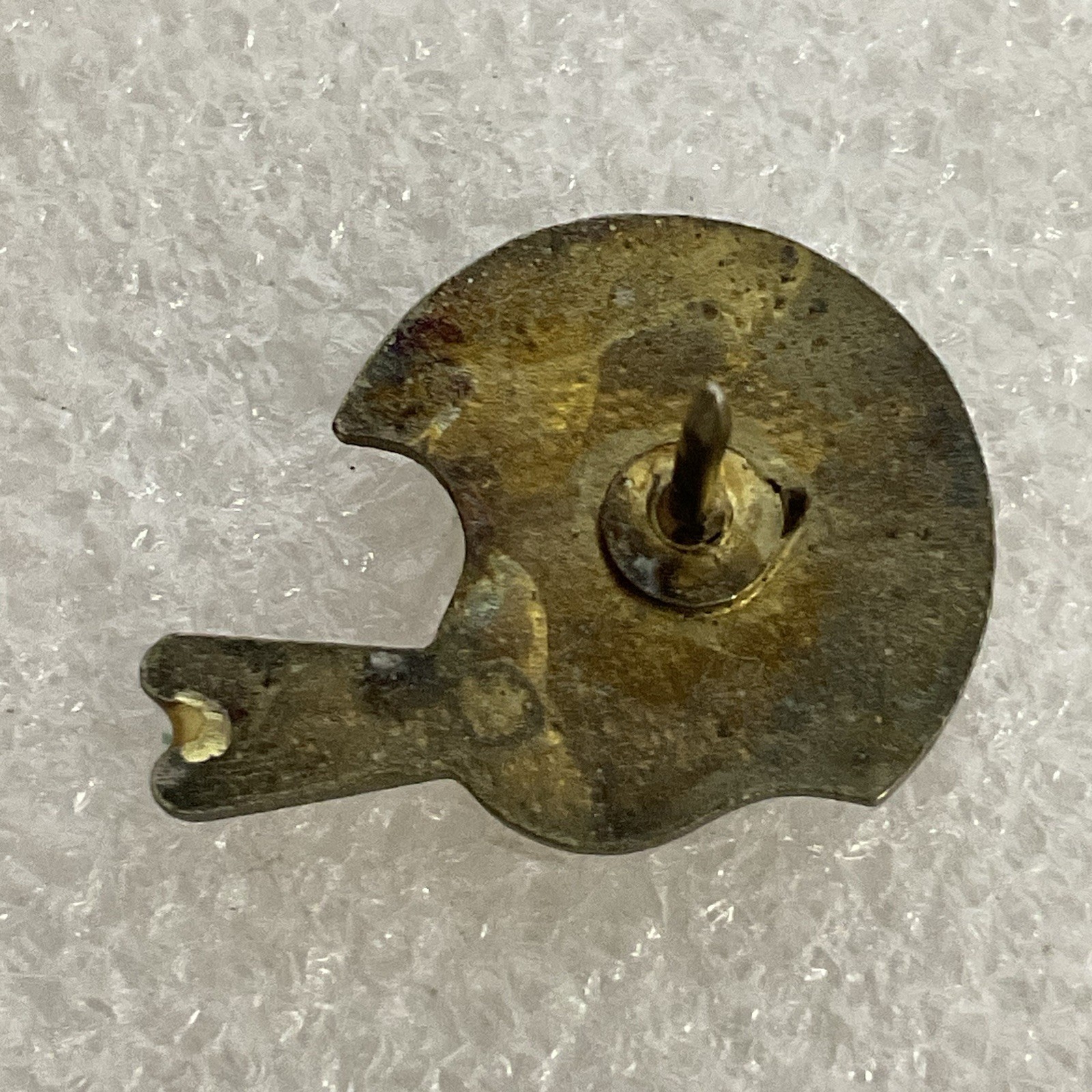 VTG Chicago Bears NFL Football Helmet Lapel Pin Badge Collectible Memorabilia - Image 1
