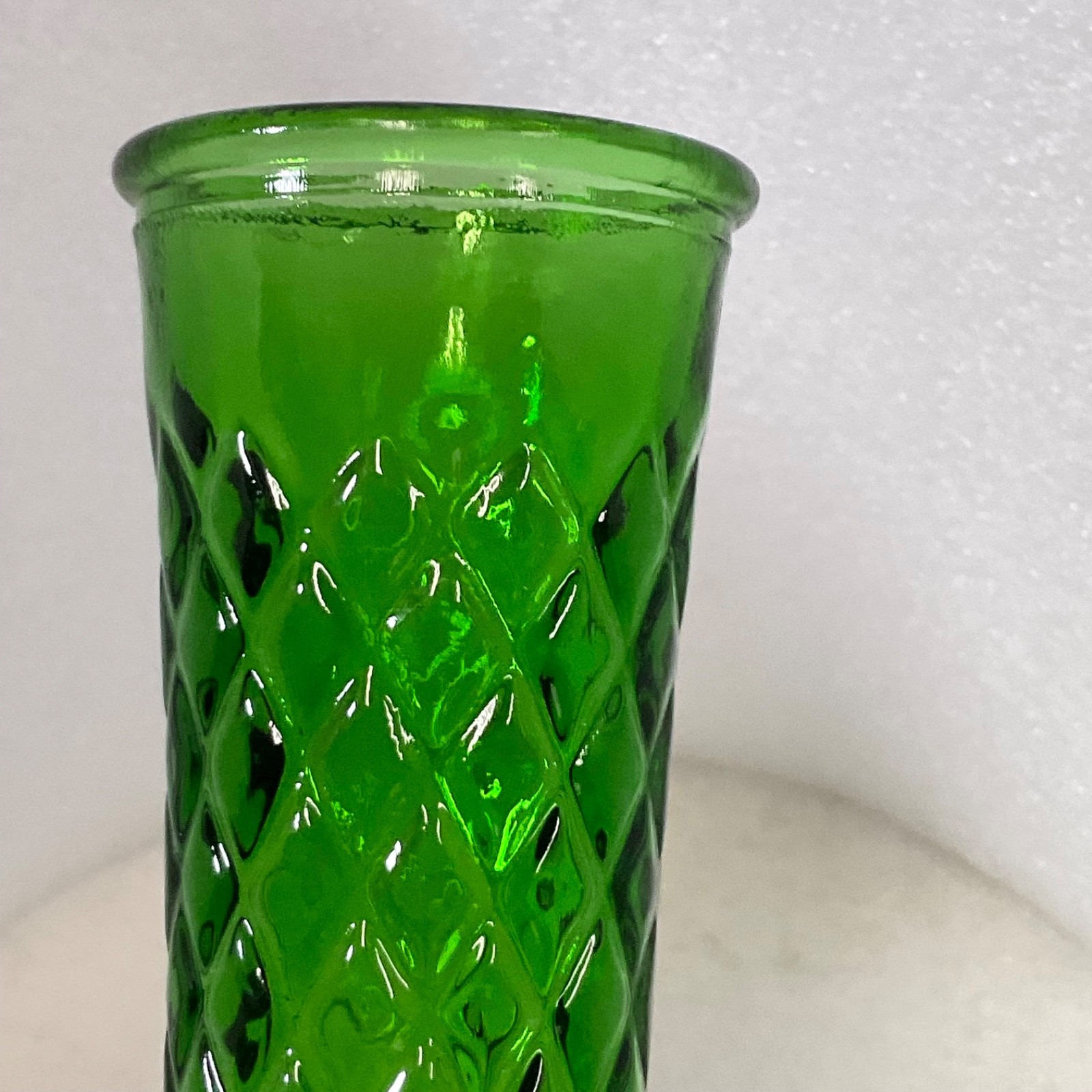 Green Glass Diamond Quilted Pattern Bud Vase 9in Numbered 4095 - Image 10