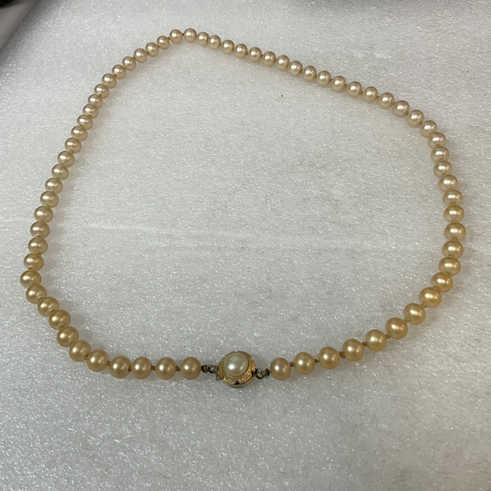 Vintage 24" Faux Pearl Necklace Gold Tone Filigree Clasp 61.9g Elegant - Image 11