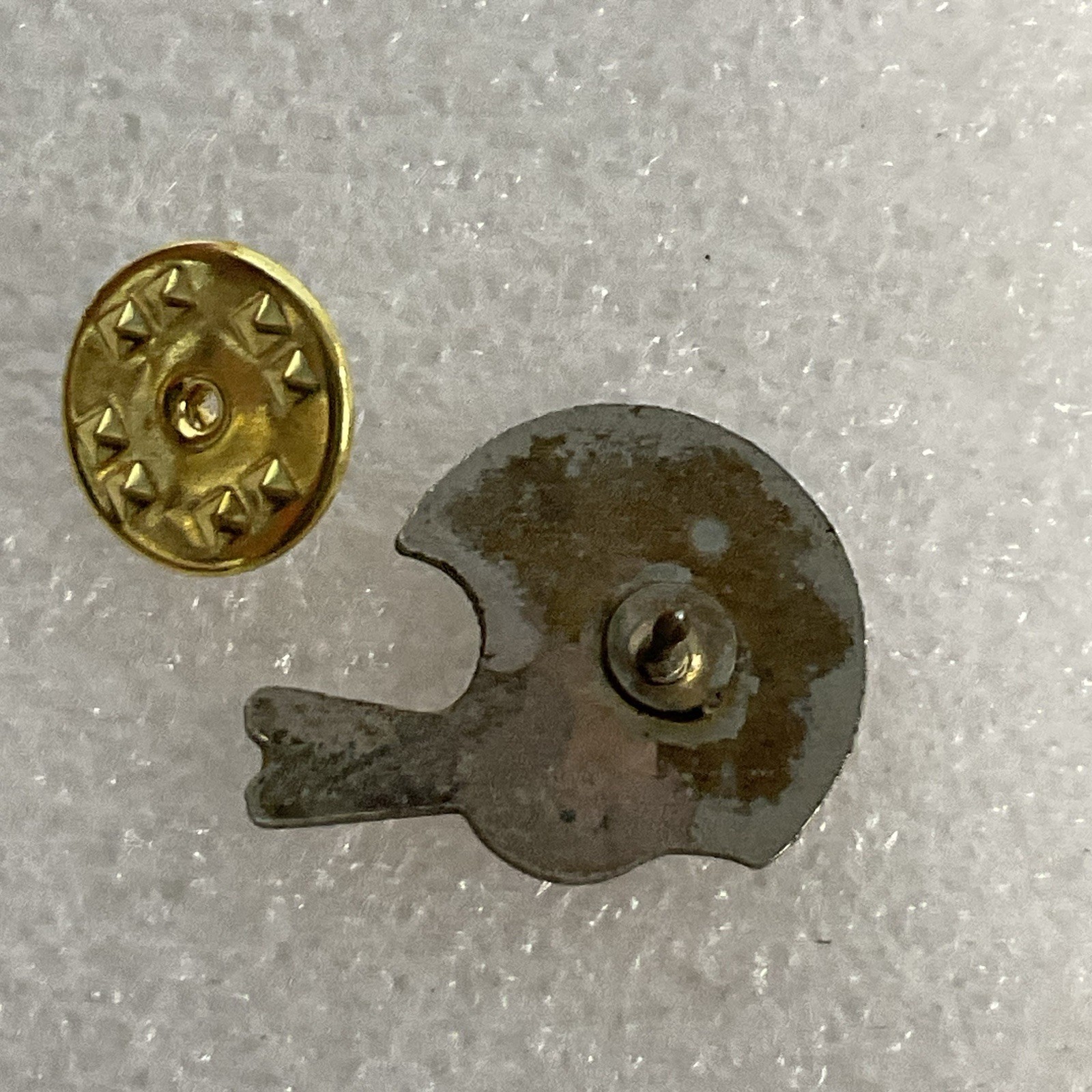 Vintage Atlanta Falcons NFL Football Helmet Pin Rare Collectible 1960s-70s - Image 6