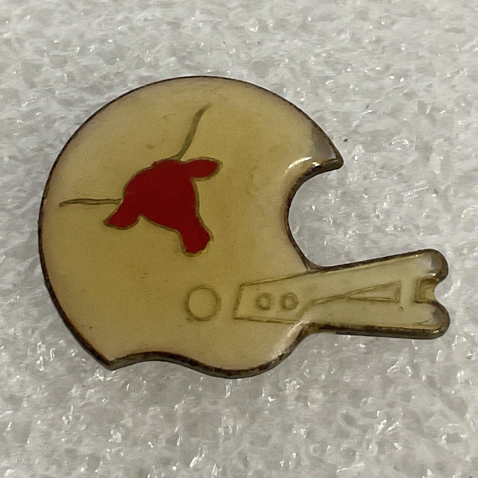Vintage Texas Longhorns Football Helmet Lapel Pin Red Longhorn Logo Rare Collect - Image 1