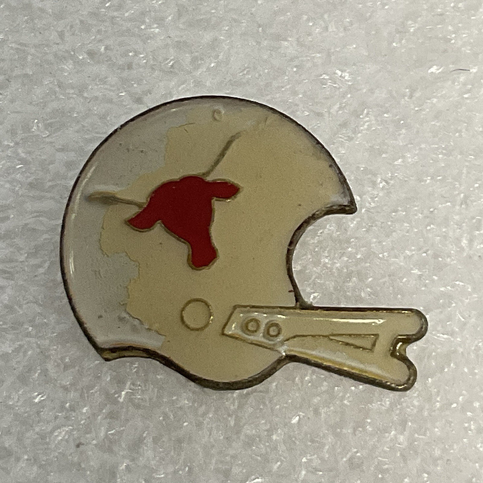 Texas Longhorns Vintage Football Helmet Lapel Pin NCAA Memorabilia Collectible - Image 1