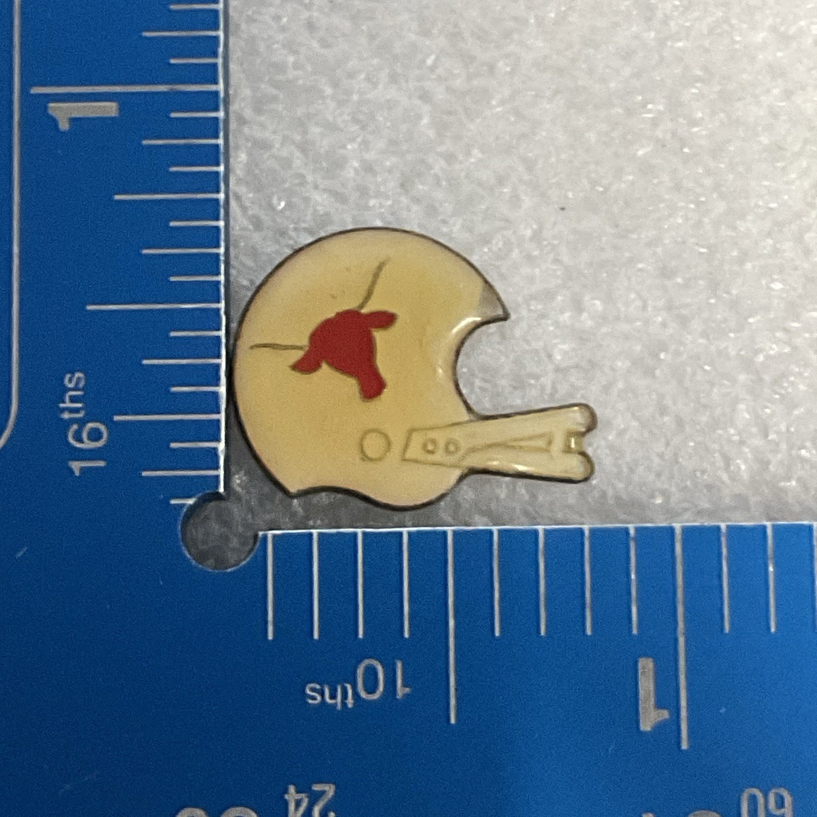Vintage Texas Longhorns Football Helmet Lapel Pin Red Longhorn Logo Rare Collect - Image 3