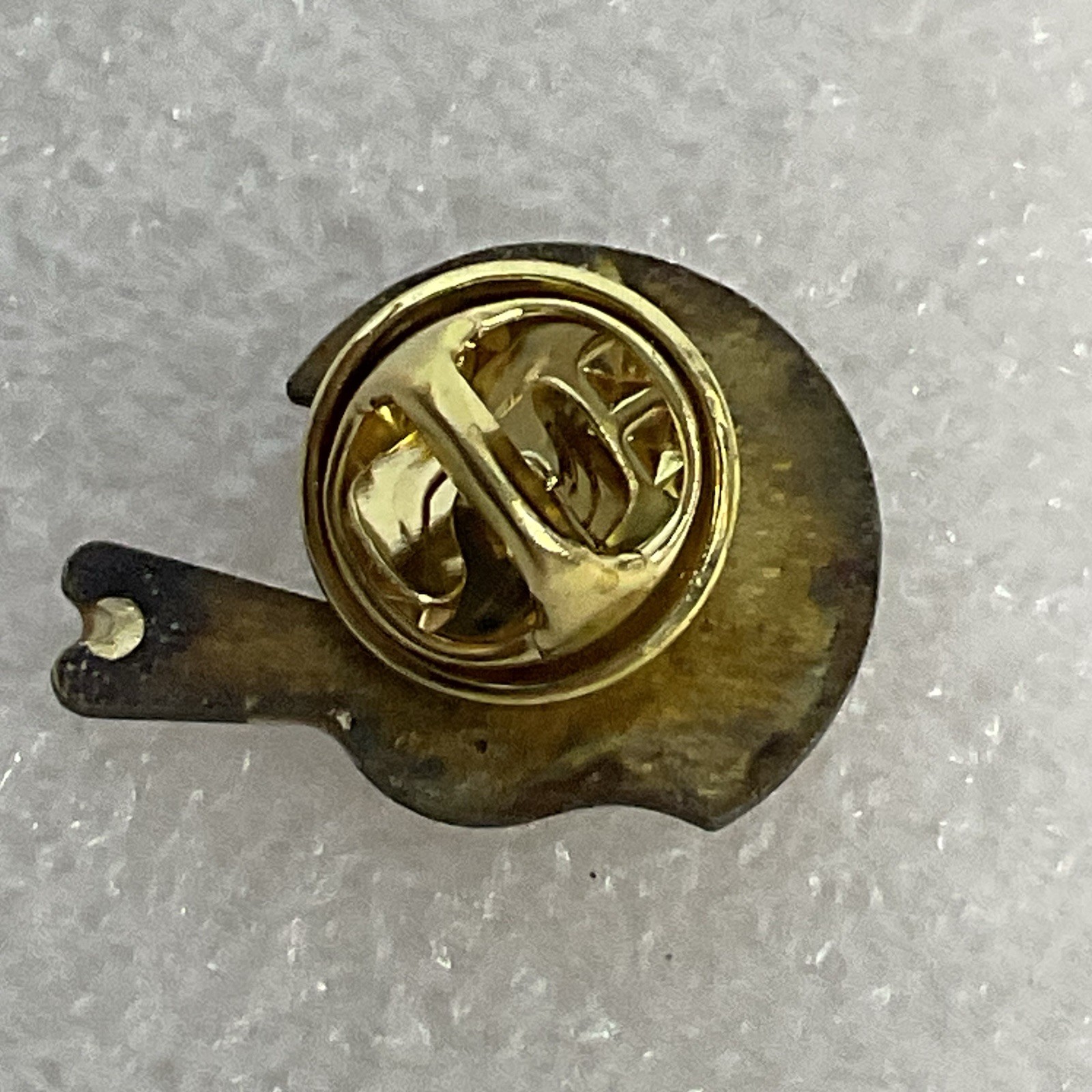 Vintage Texas Longhorns Football Helmet Pin Gold Tone Red Logo Rare Collectible - Image 6