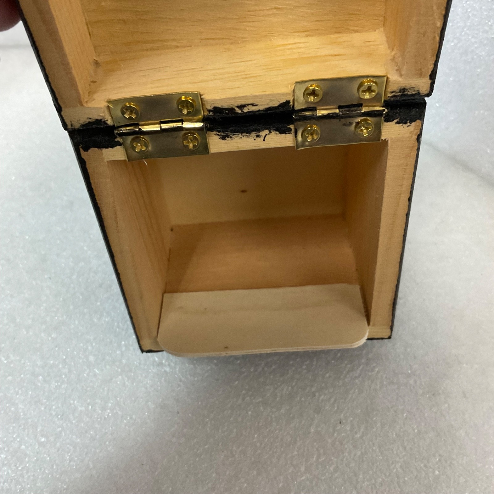 Callahan Silent Years Black Lacquer Wood Trinket Box 3in Cube - Image 6