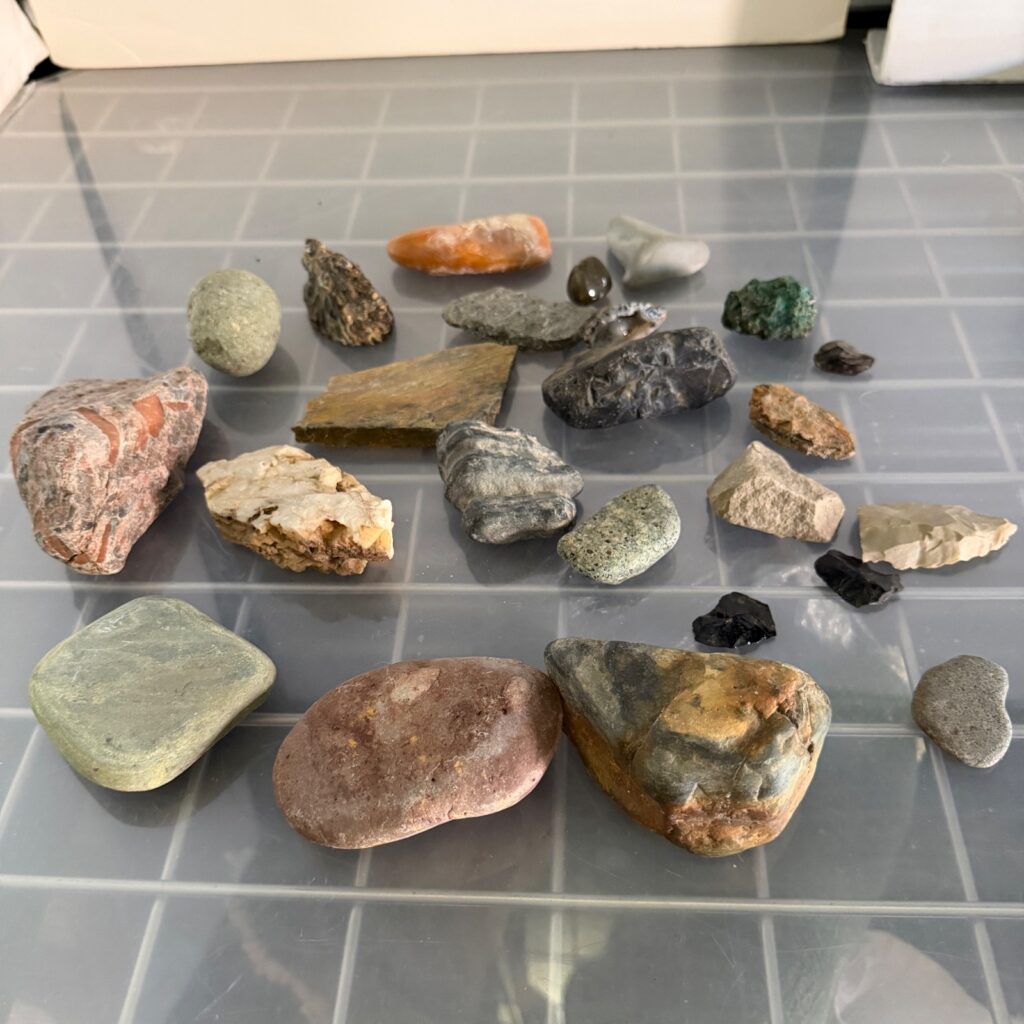 24 Pc Mixed Rock Mineral Specimen Lot Polished Rough 4 lb 5.1 oz - Image 1