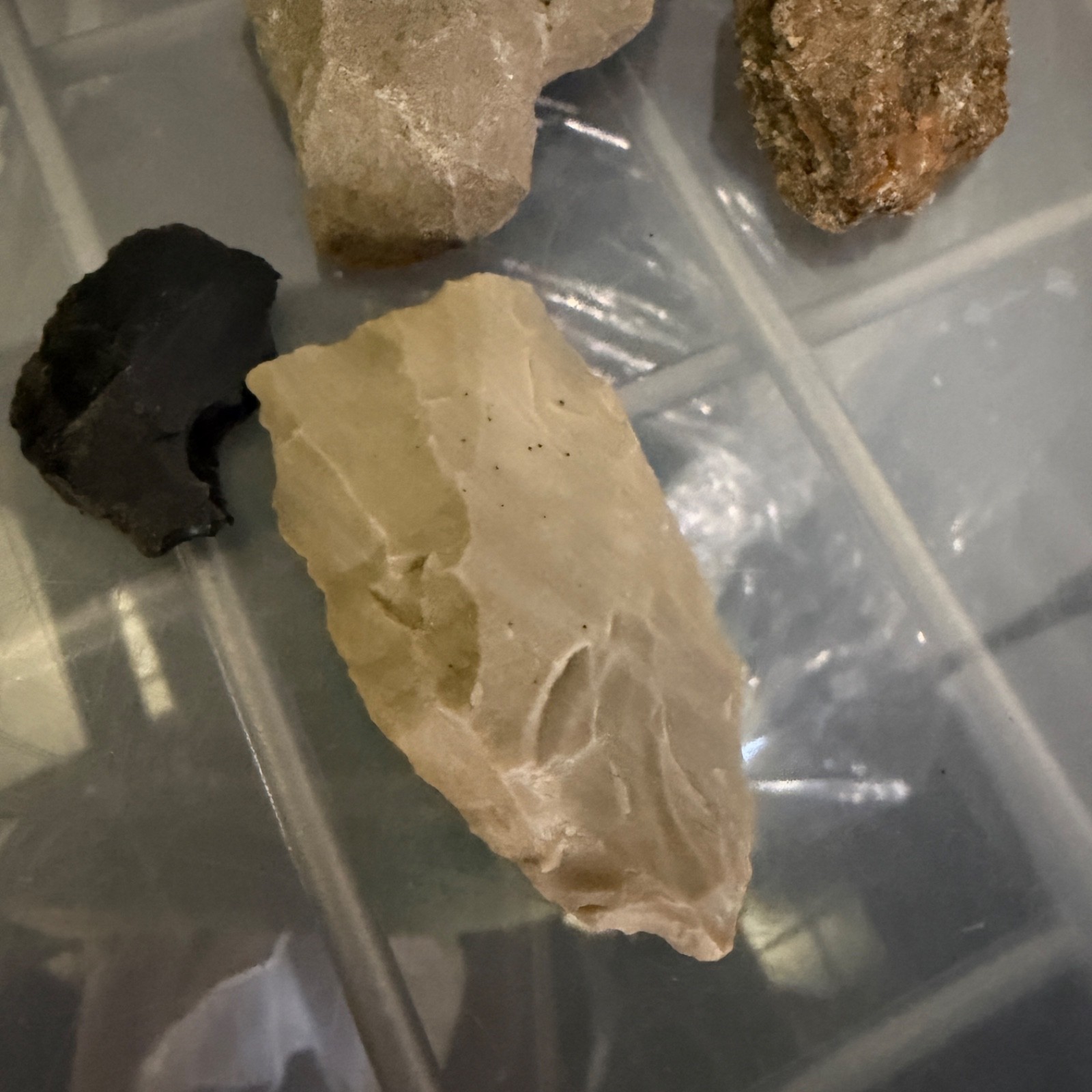 24 Pc Mixed Rock Mineral Specimen Lot Polished Rough 4 lb 5.1 oz - Image 8