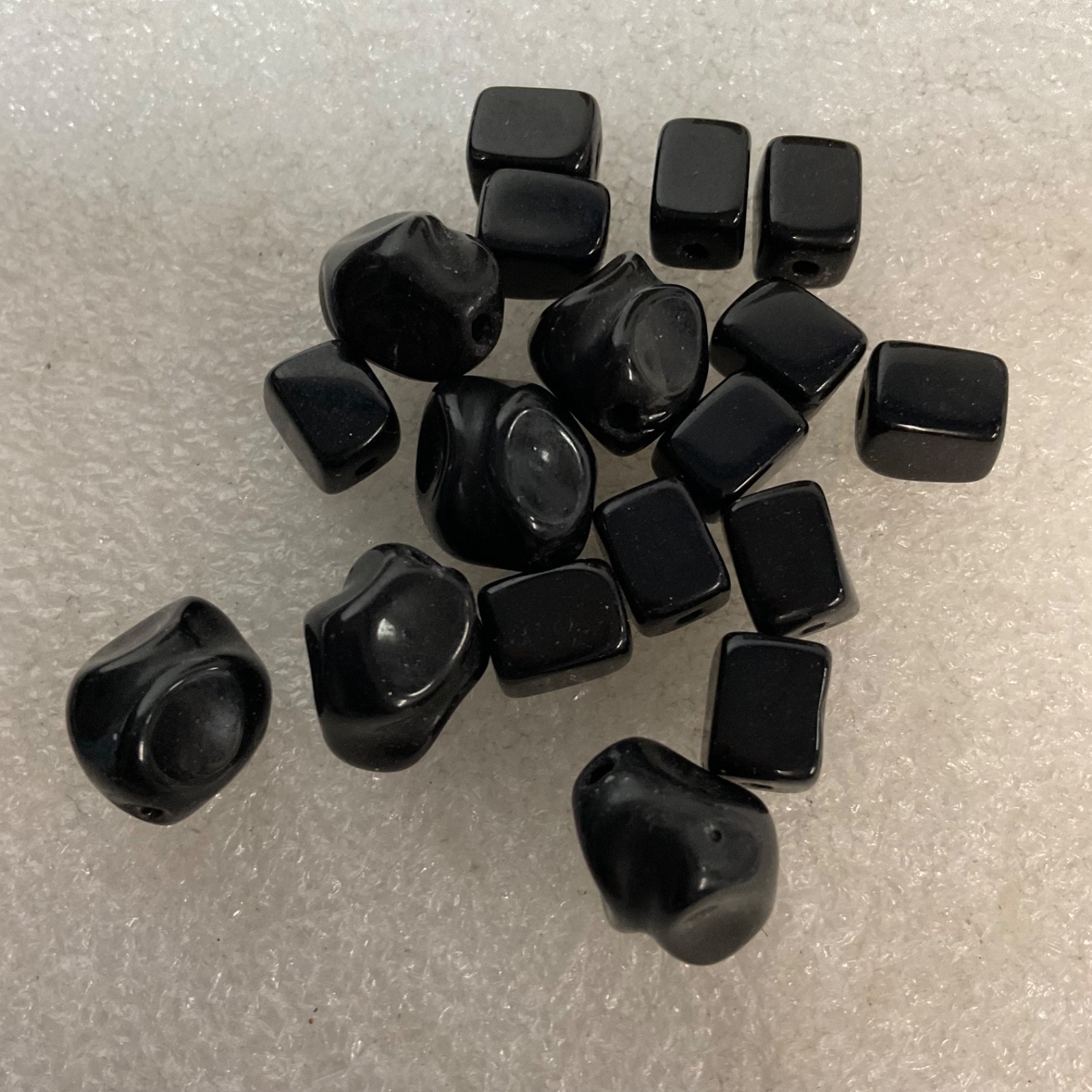 Lot of Black Glass Beads 25.29g Drilled Cube & Irregular Shapes Jewelry Making - Image 4