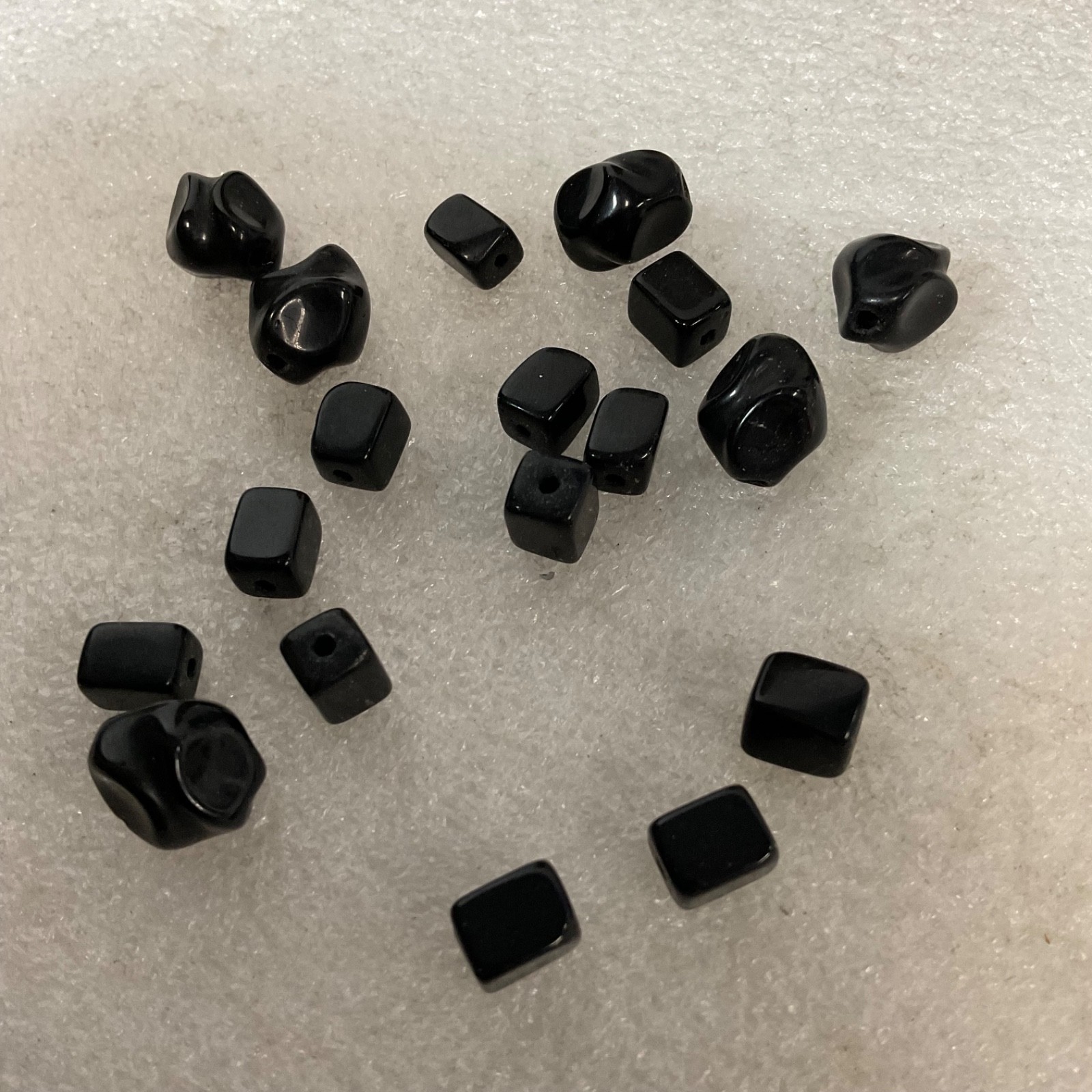 Lot of Black Glass Beads 25.29g Drilled Cube & Irregular Shapes Jewelry Making - Image 2