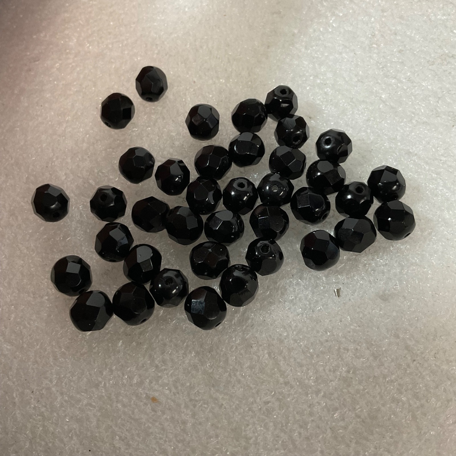 Lot of Black Glass Beads 25.29g Drilled Cube & Irregular Shapes Jewelry Making - Image 7