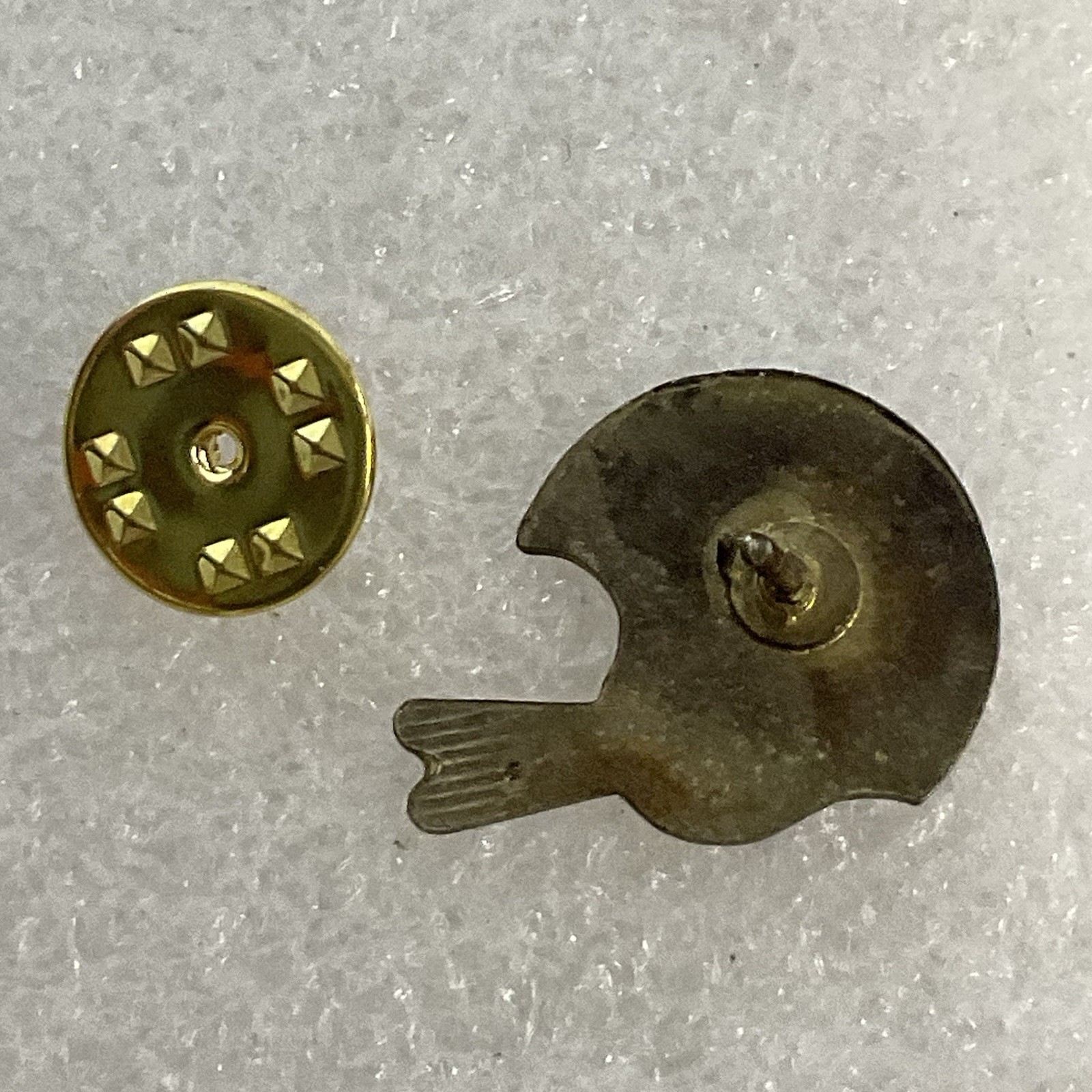 Vintage Rams Football Helmet Pin Lapel Tie Tack Enamel Collectible Rare - Image 5