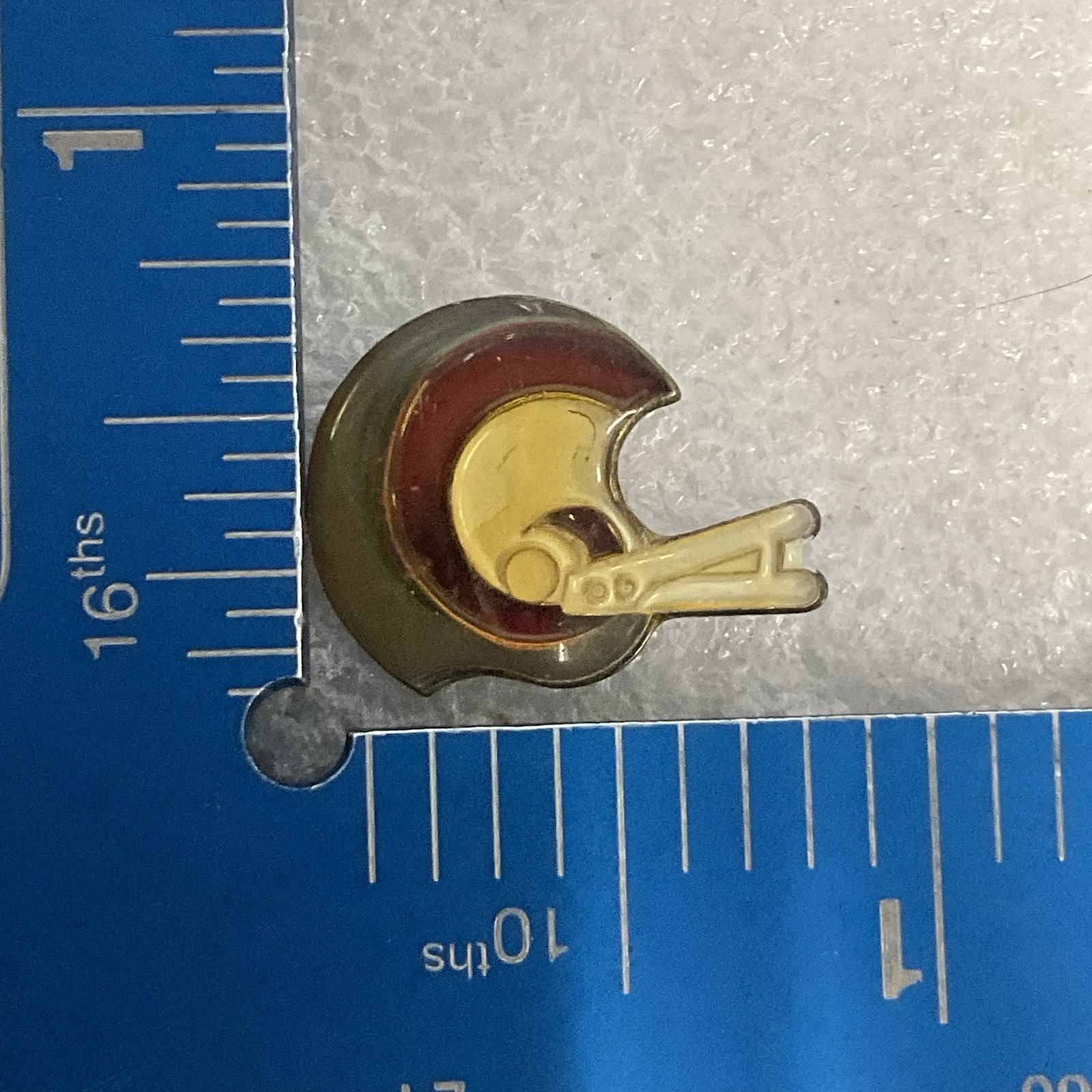 Vintage Los Angeles Rams Football Helmet Pin Lapel NFL Memorabilia Collectible - Image 2
