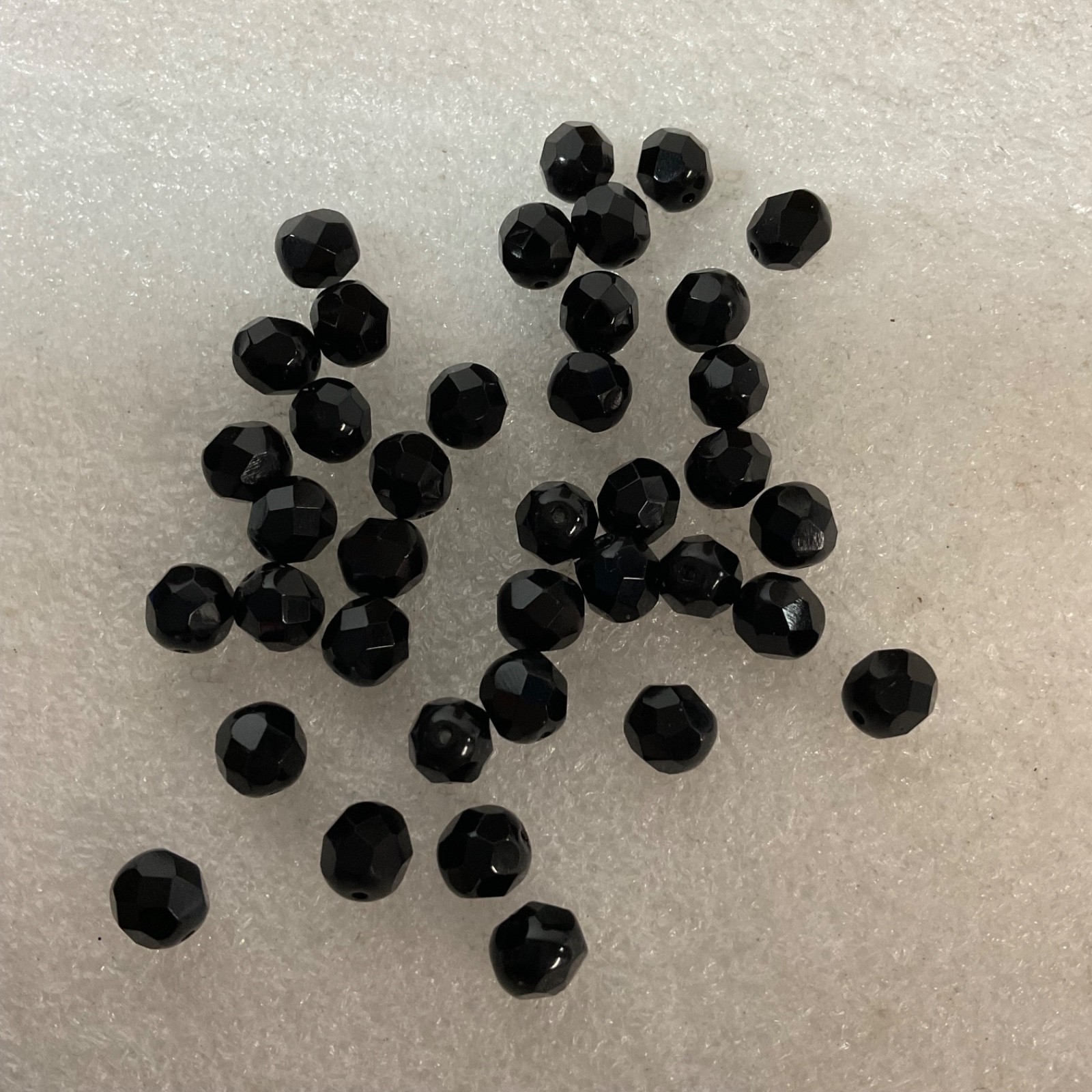 Lot 40 Black Faceted Glass Beads 10mm Round Jewelry Making Supplies 21.5g - Image 1