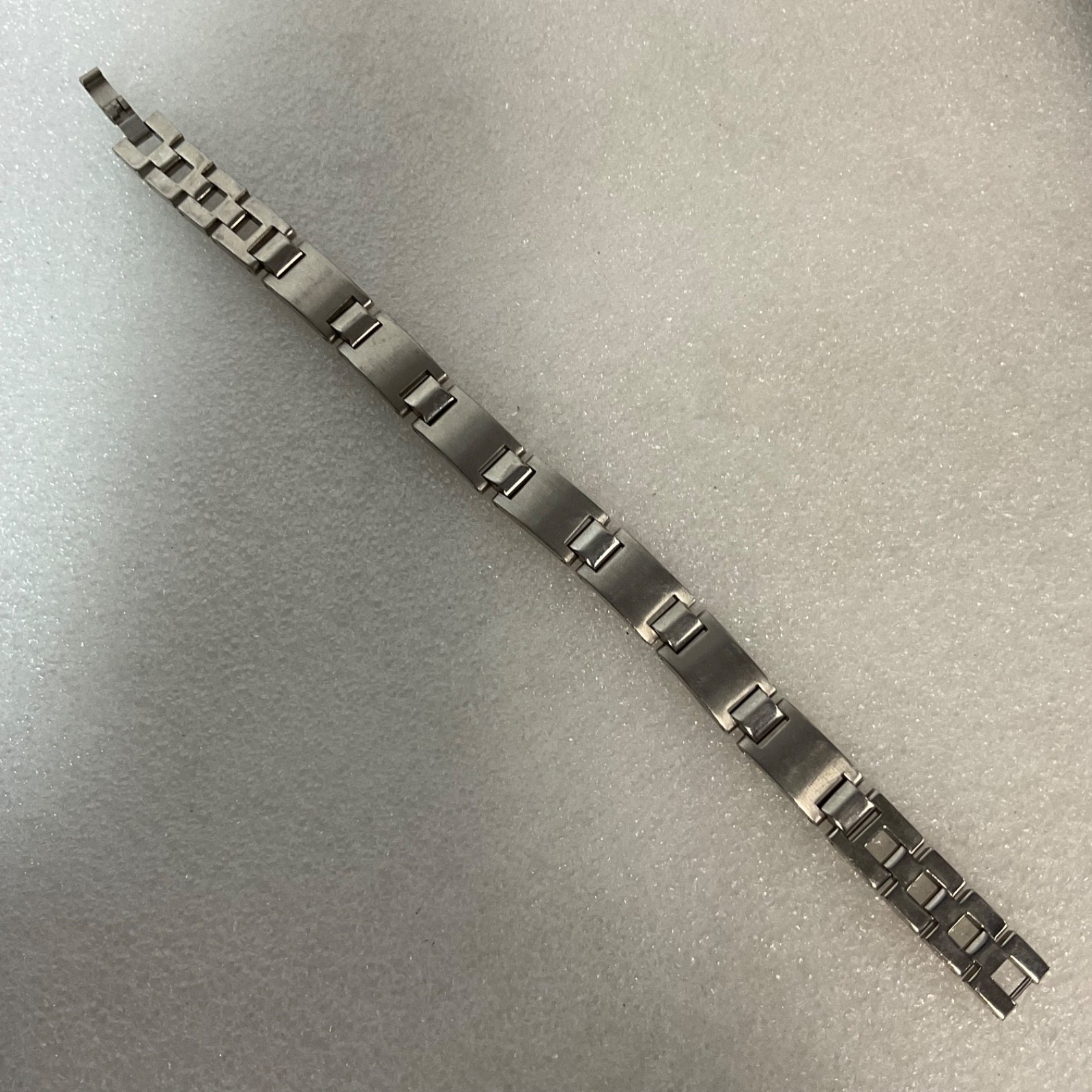 7.25in Magnetic Therapy Bracelet Stainless Steel Link 34.45g Missing Magnets - Image 1